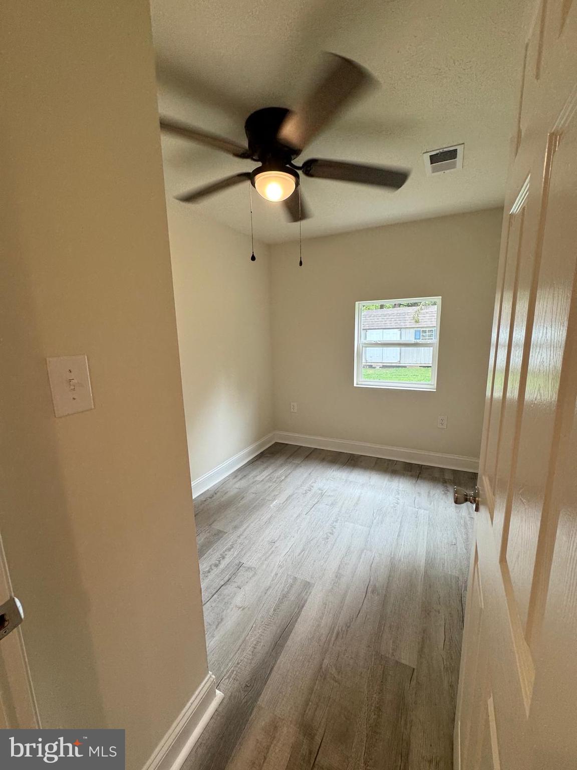 AVALON SHORES - Residential Lease