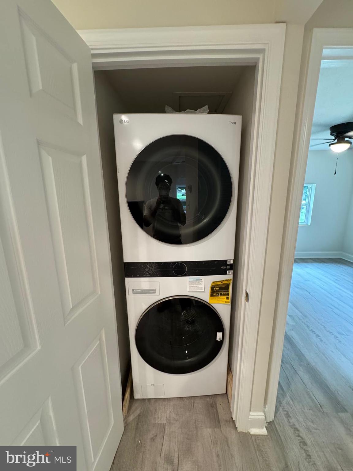 AVALON SHORES - Residential Lease