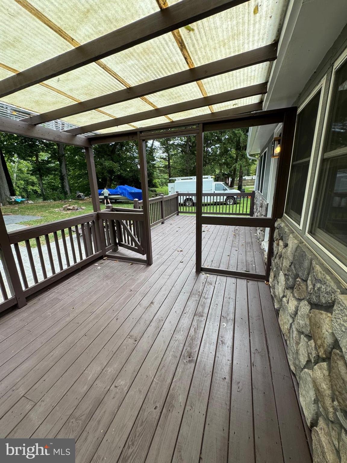 AVALON SHORES - Residential Lease