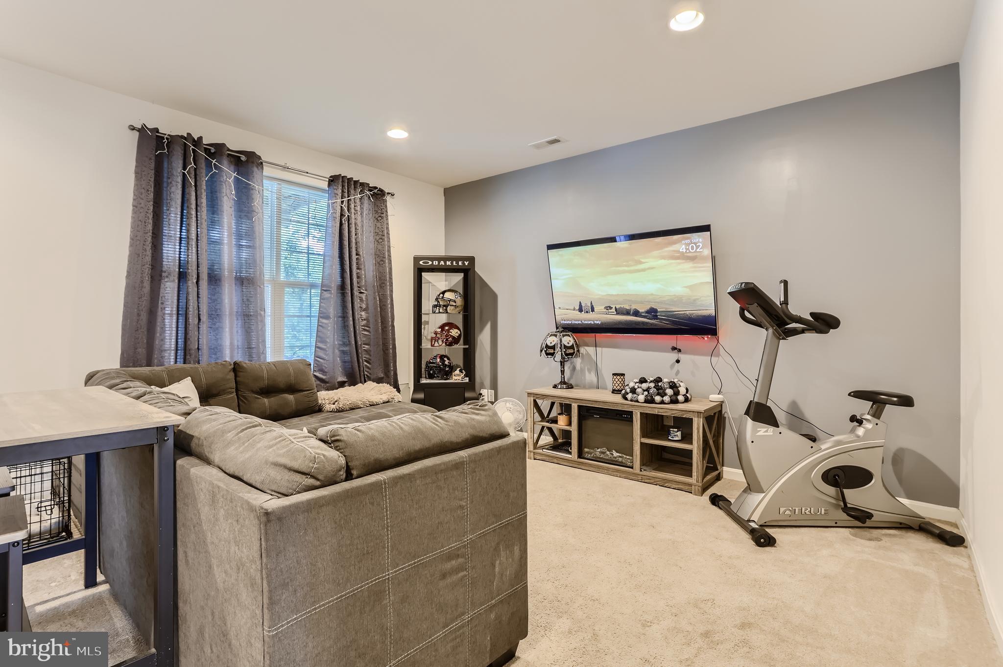 ROSEDALE - Residential