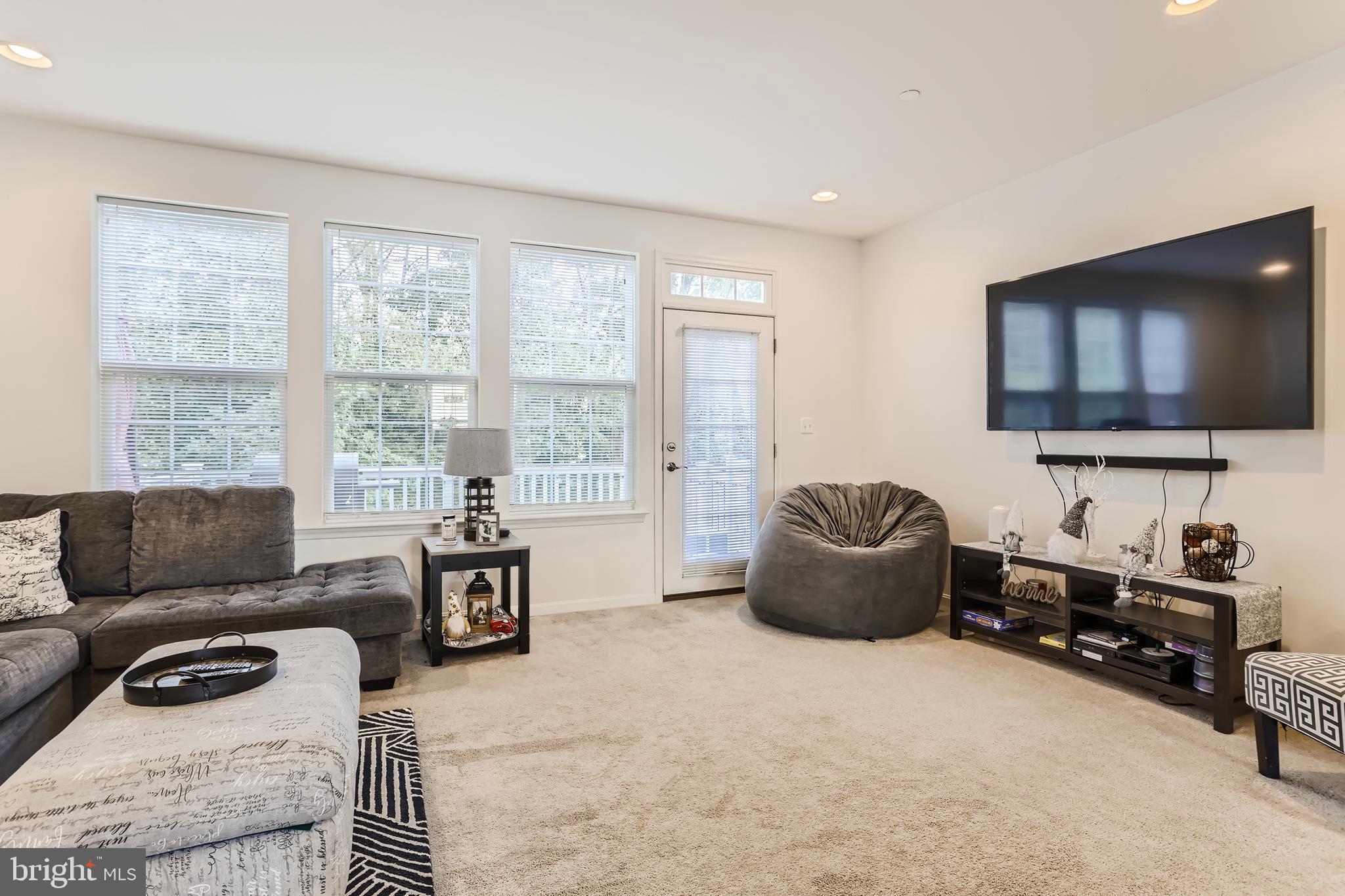 ROSEDALE - Residential