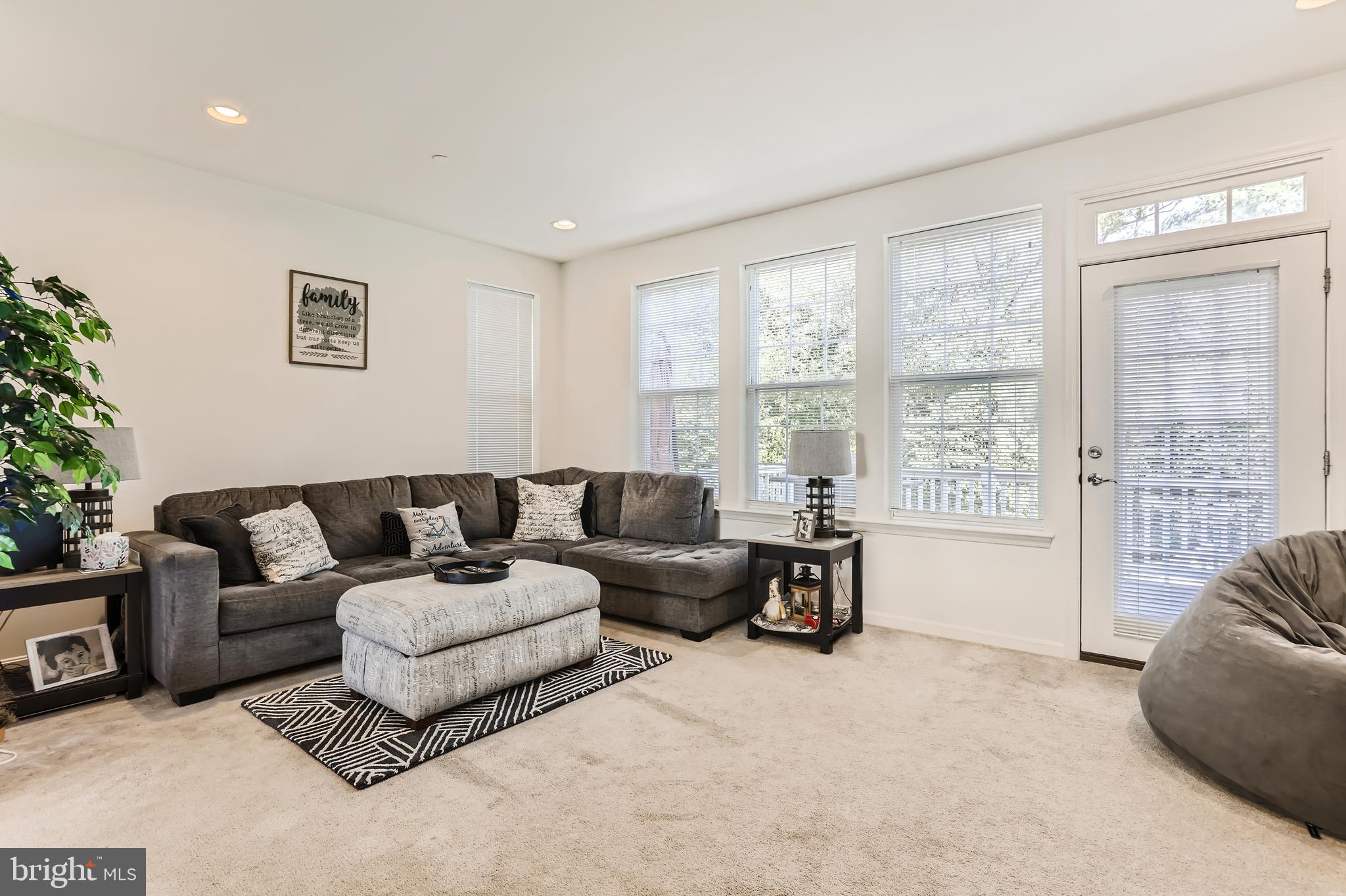 ROSEDALE - Residential