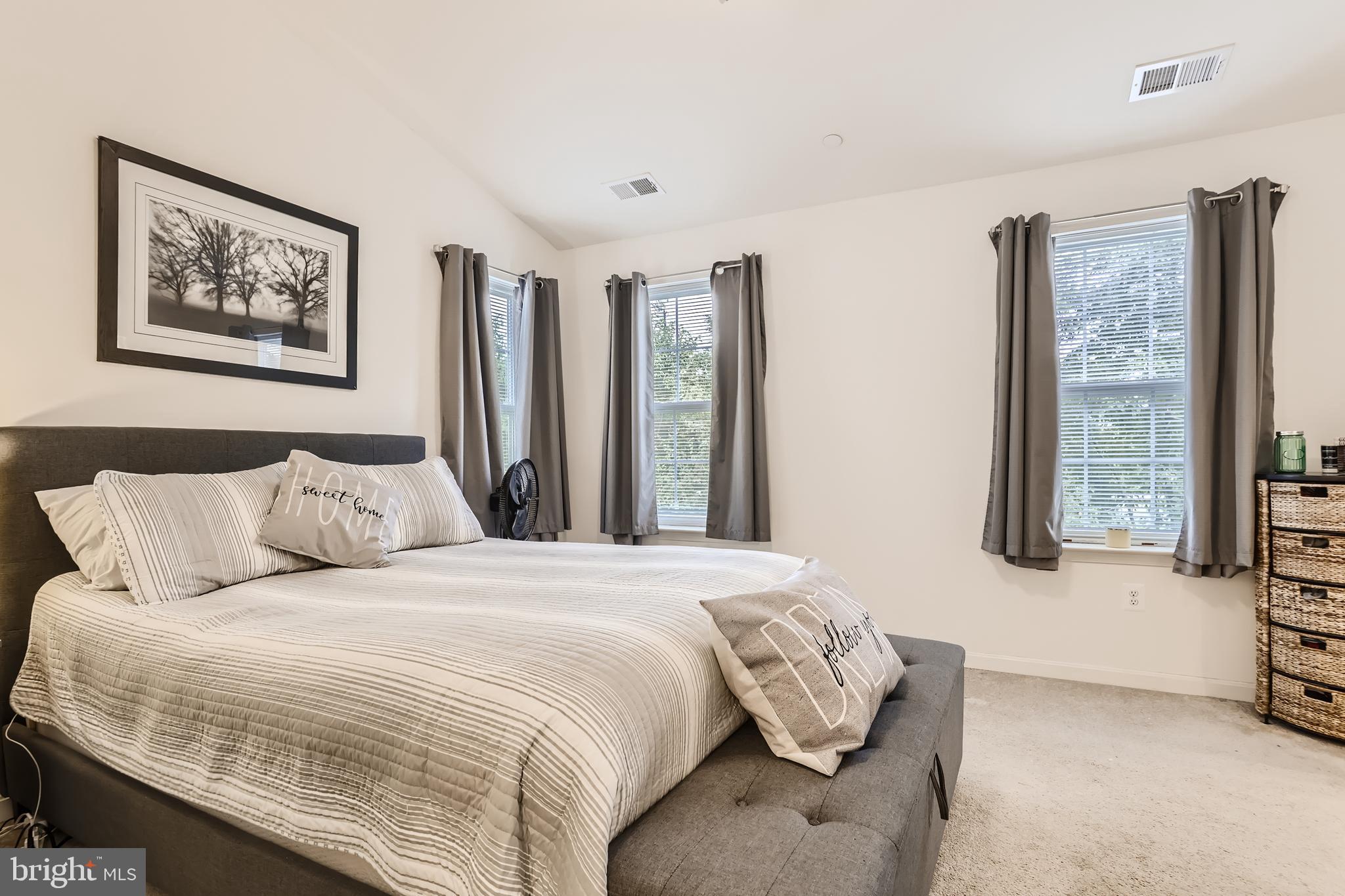 ROSEDALE - Residential