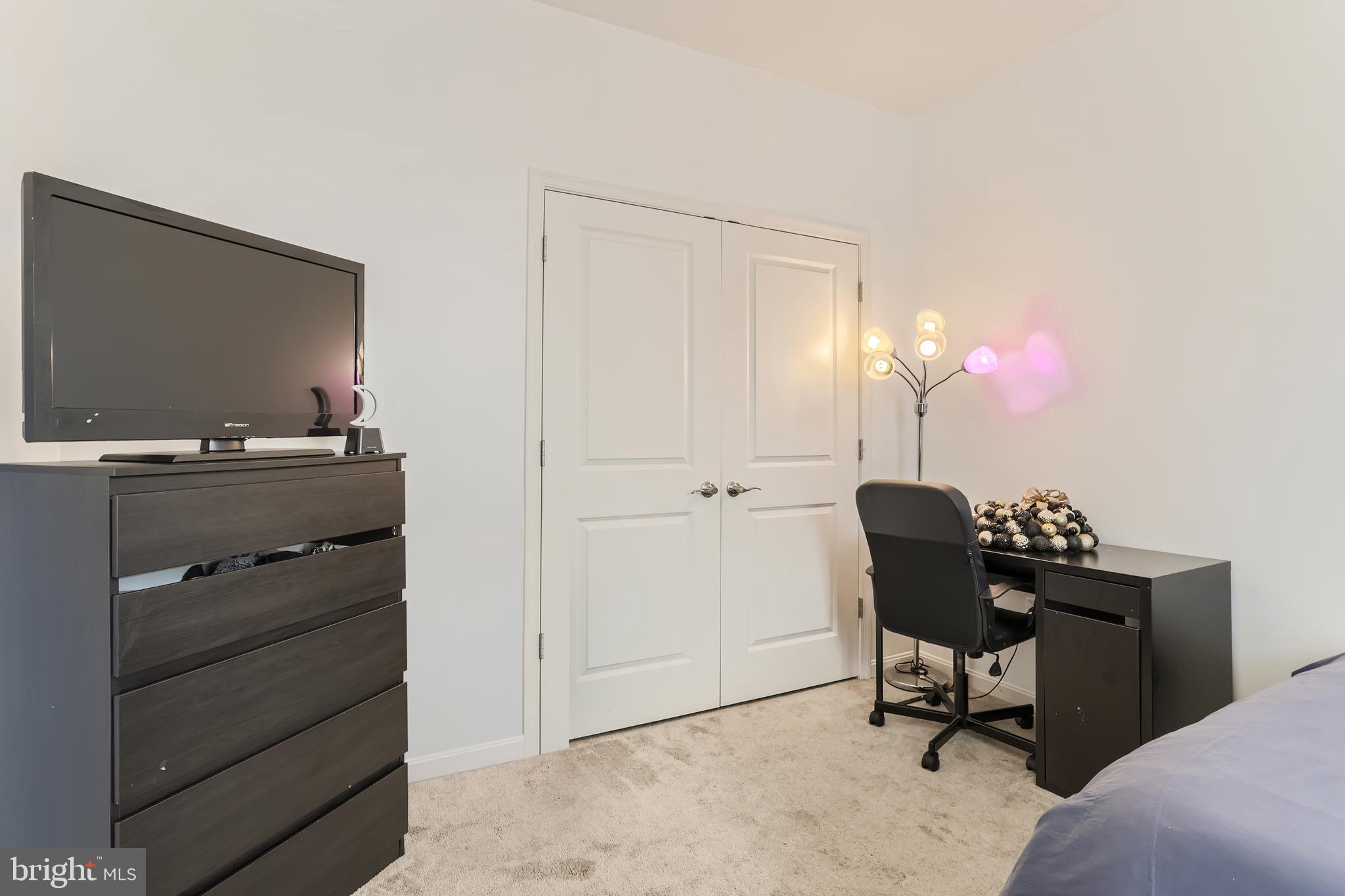 ROSEDALE - Residential