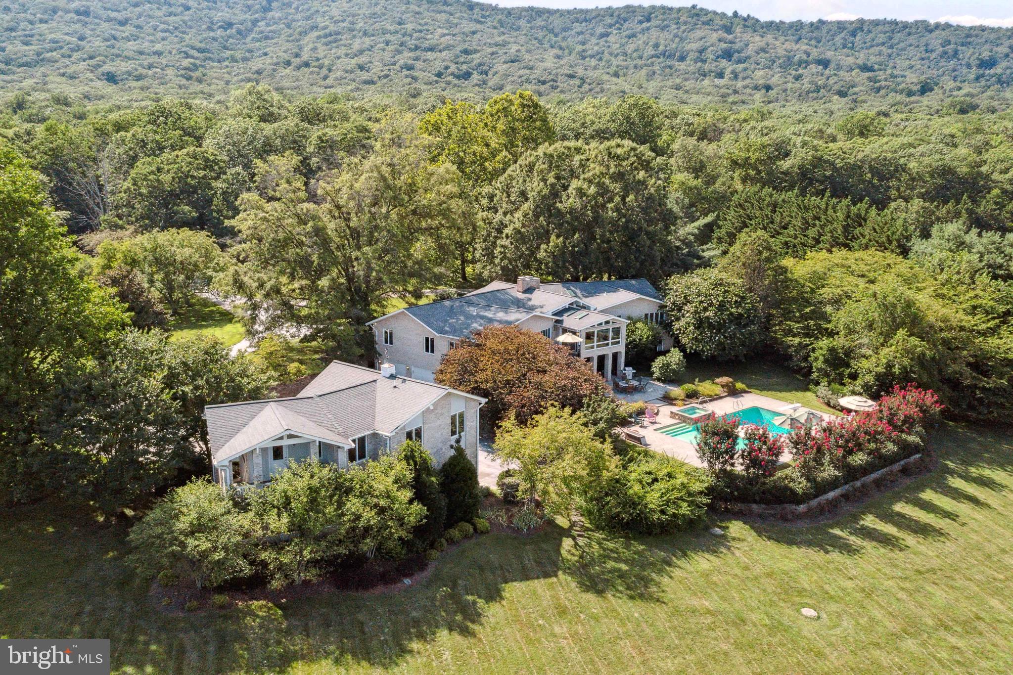 EVERGREEN FARM - Residential