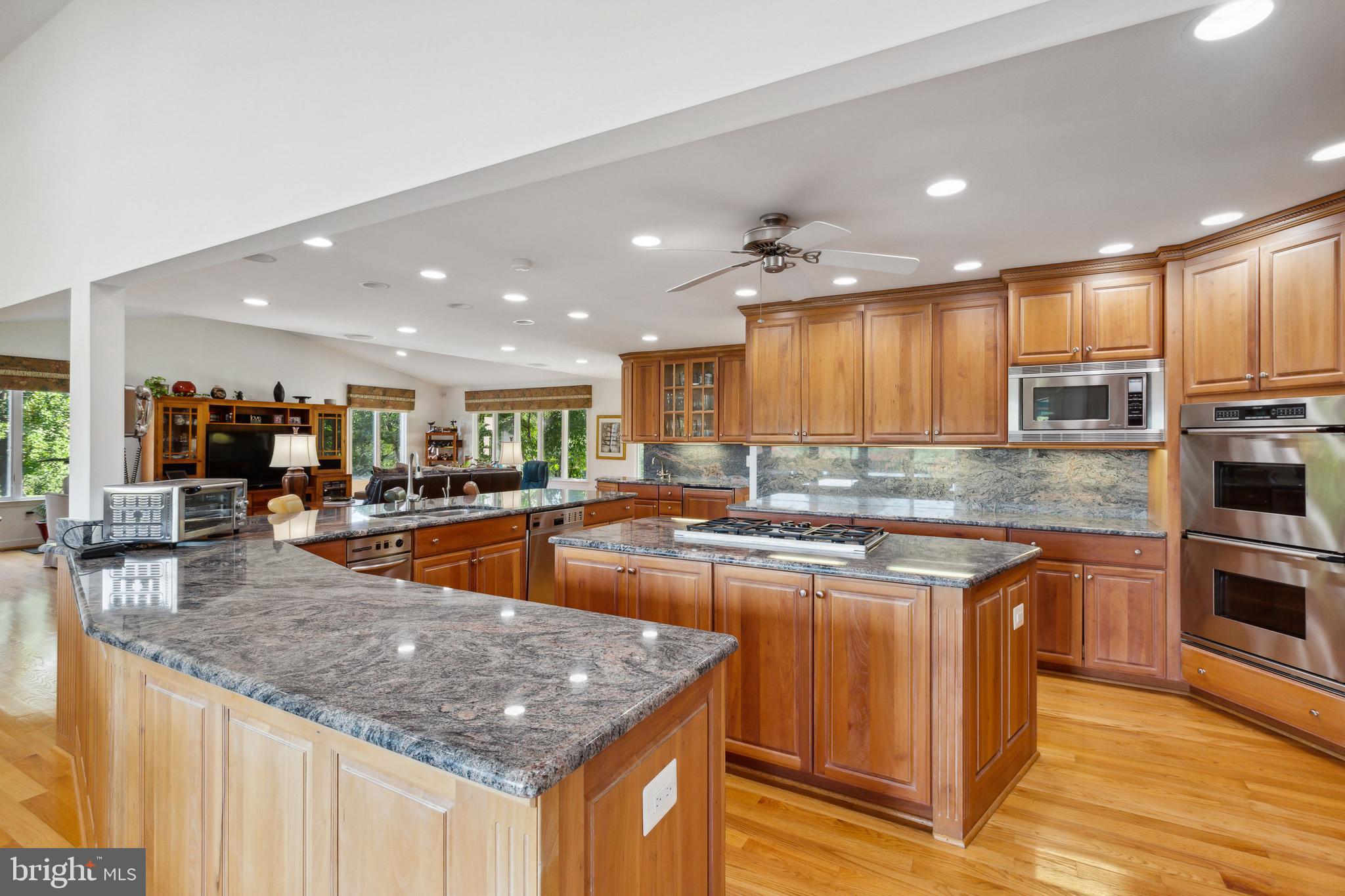 EVERGREEN FARM - Residential