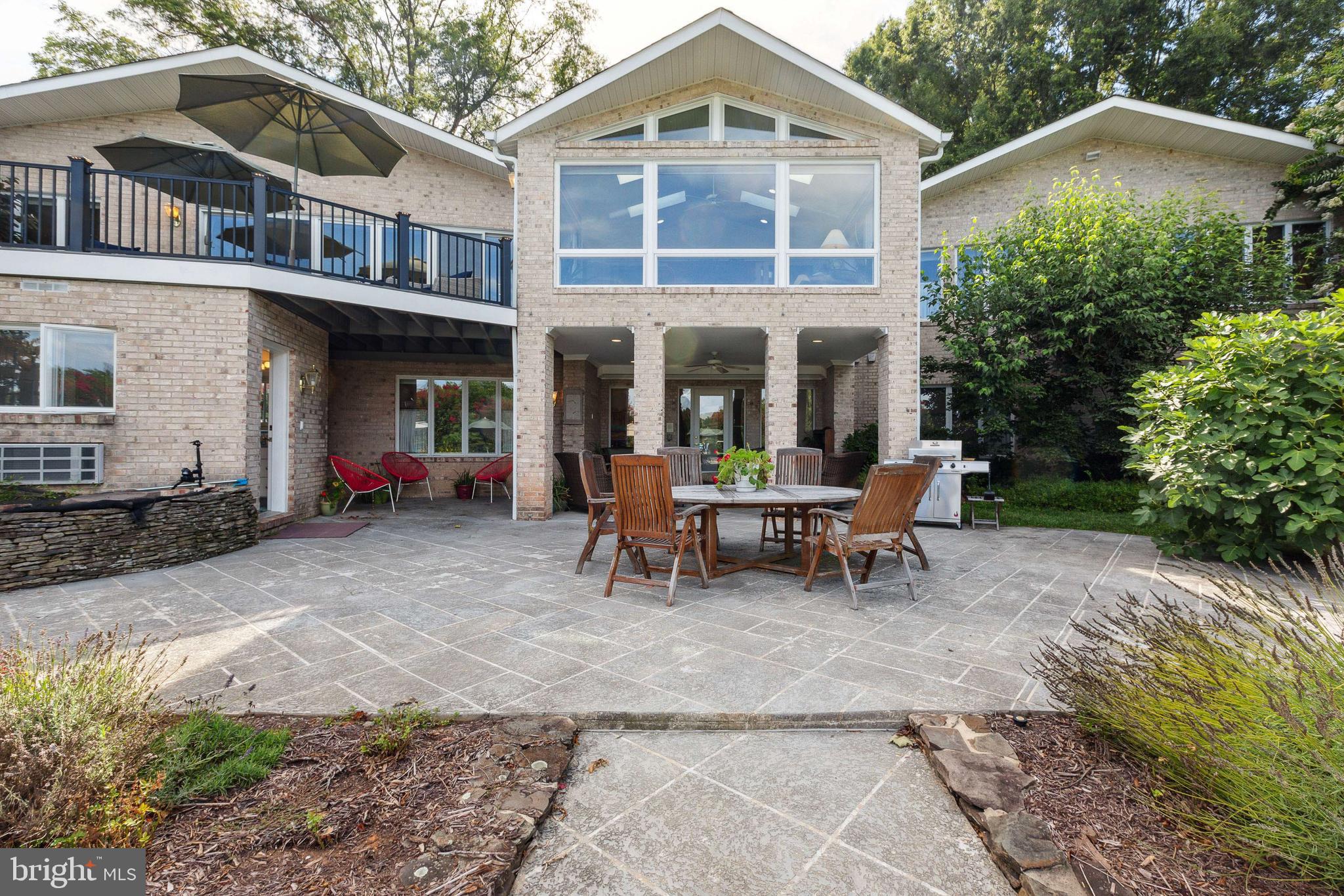 EVERGREEN FARM - Residential