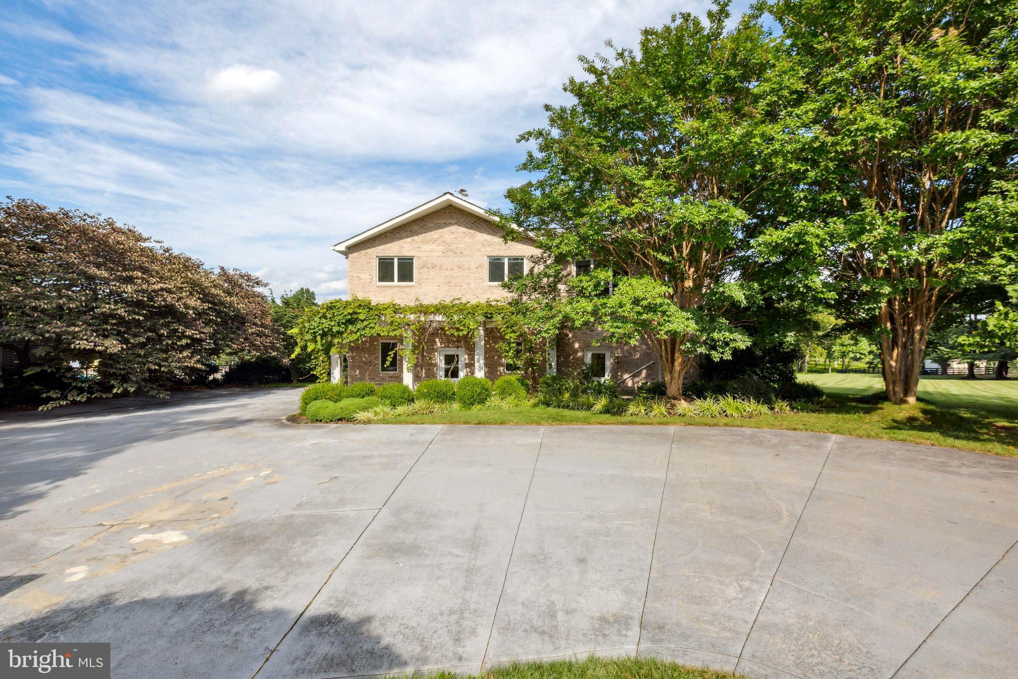 EVERGREEN FARM - Residential