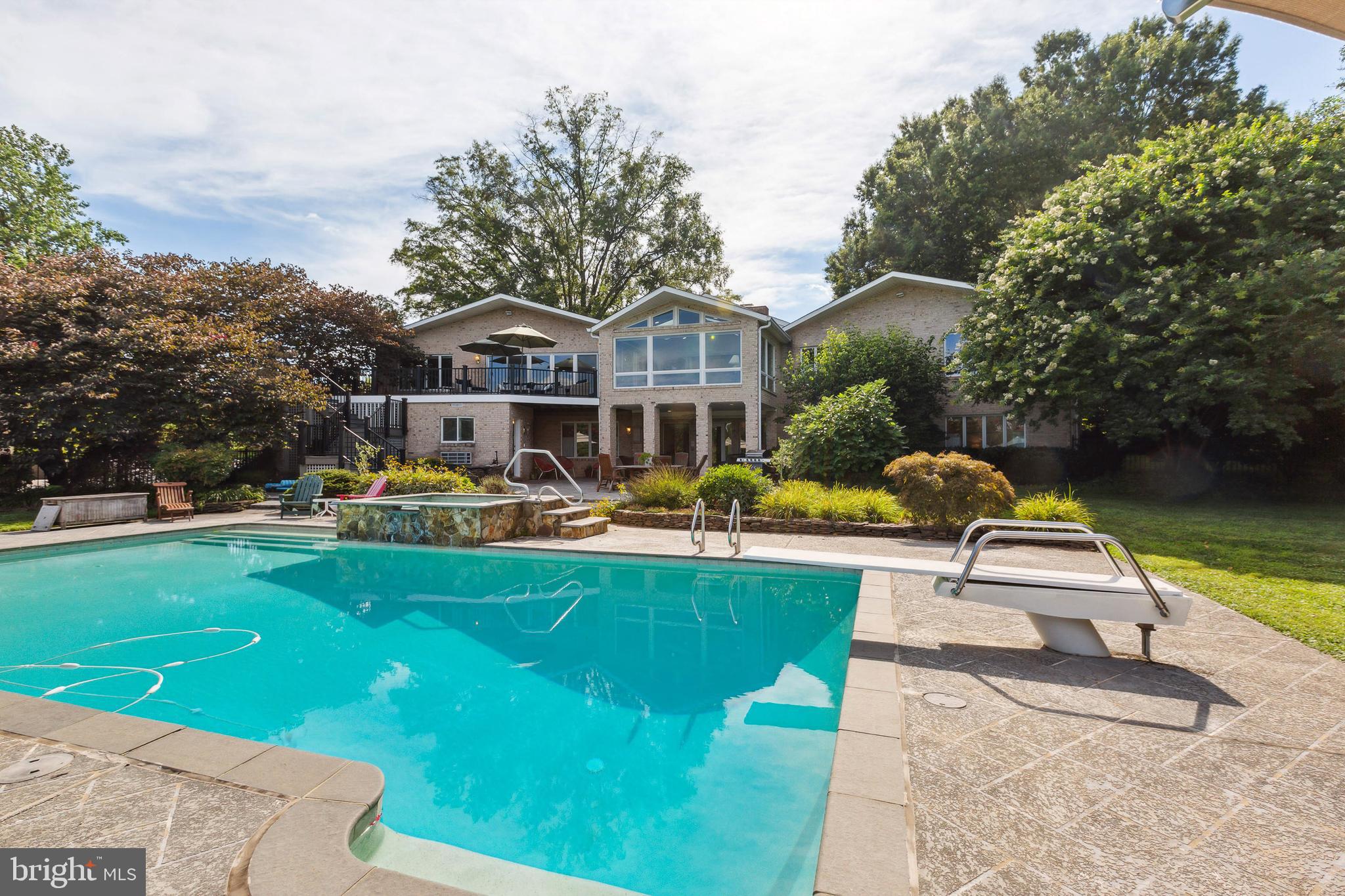 EVERGREEN FARM - Residential