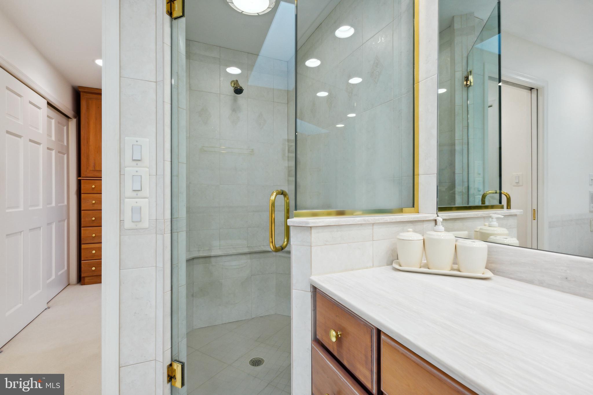 EVERGREEN FARM - Residential