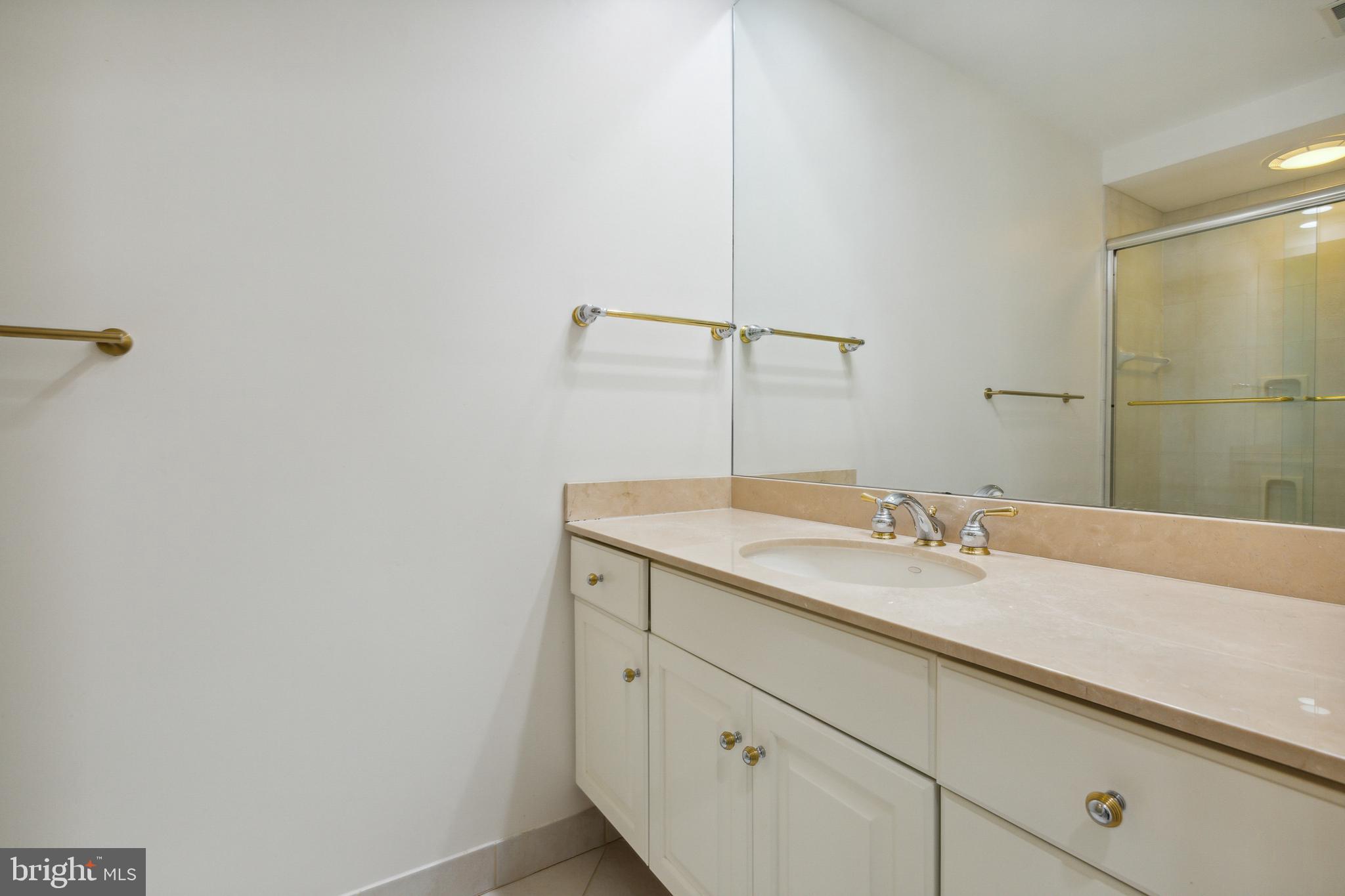 EVERGREEN FARM - Residential