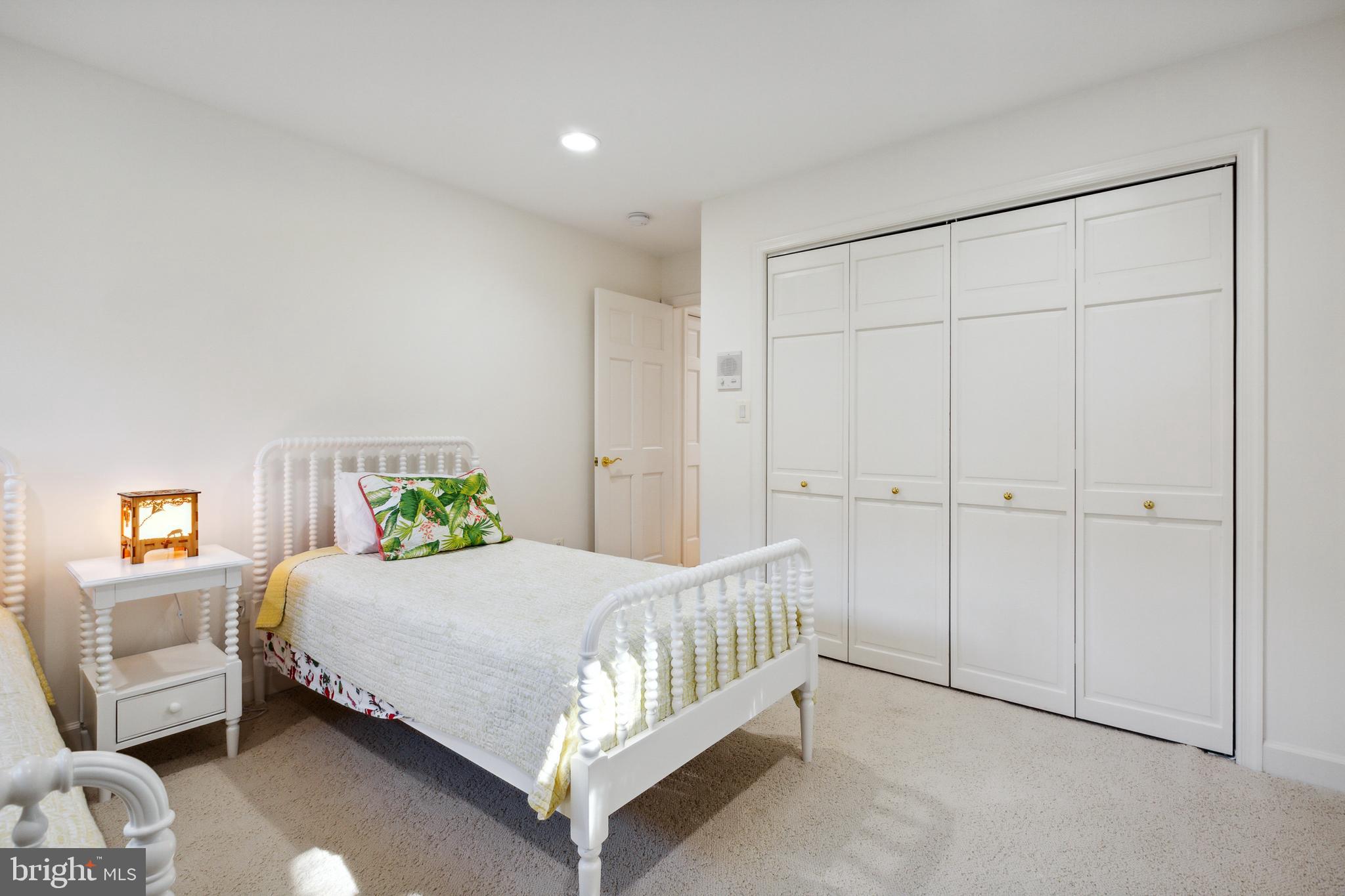 EVERGREEN FARM - Residential