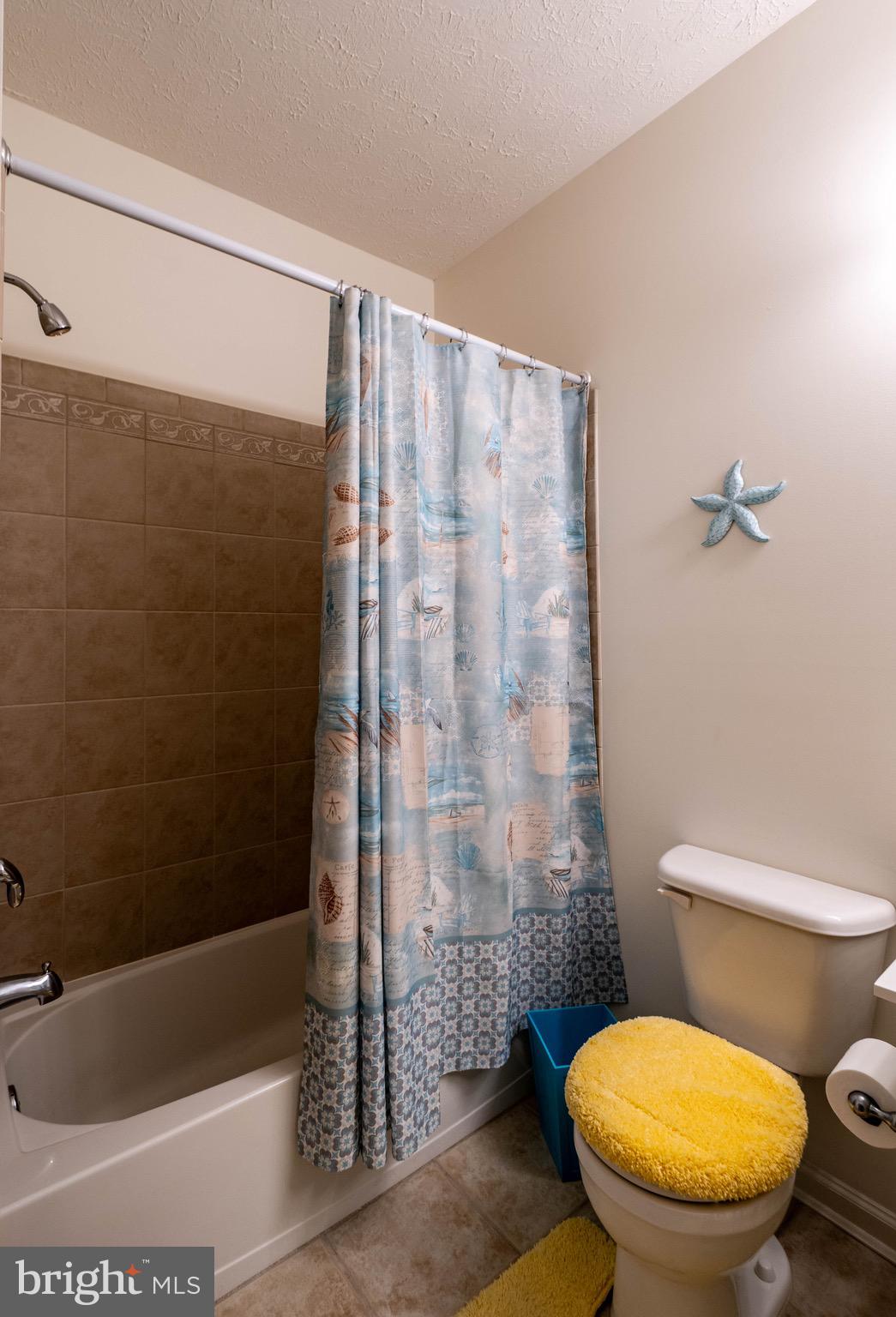 WINDSOR AT PERRY HALL FARMS - Residential