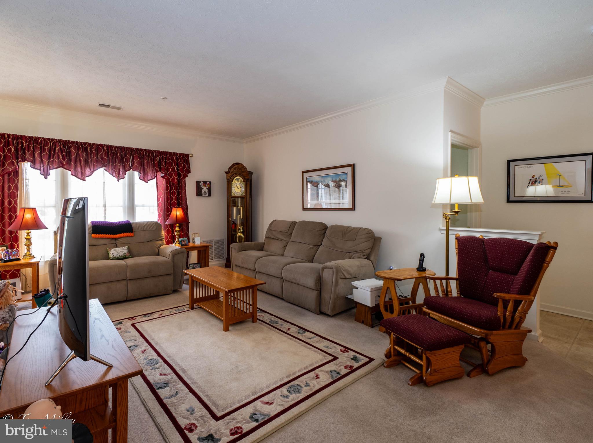 WINDSOR AT PERRY HALL FARMS - Residential