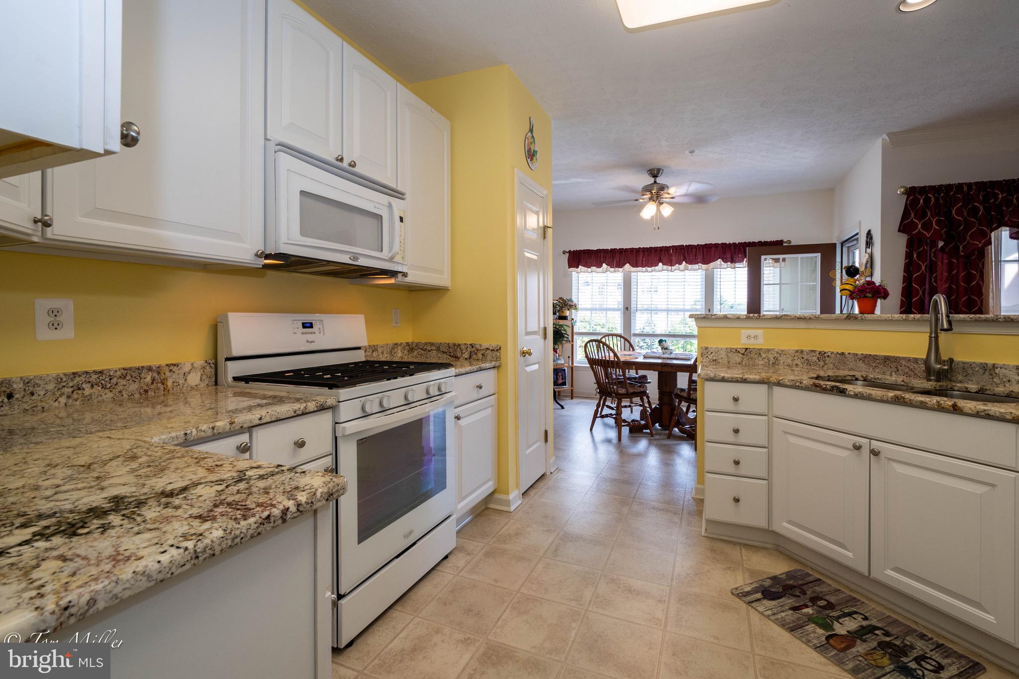 WINDSOR AT PERRY HALL FARMS - Residential