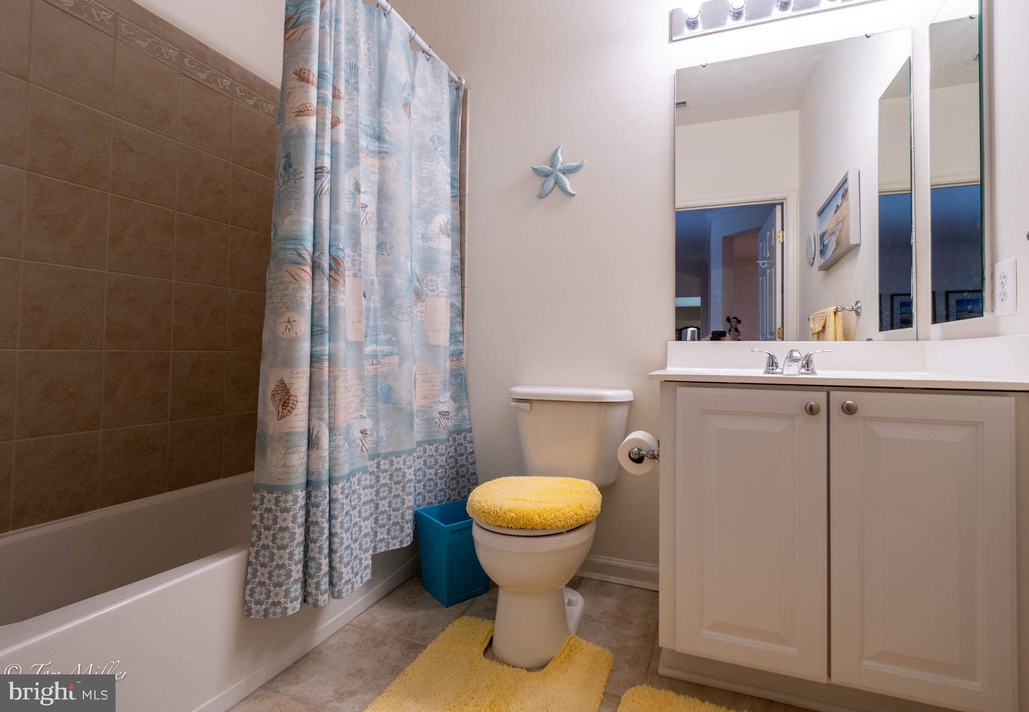 WINDSOR AT PERRY HALL FARMS - Residential