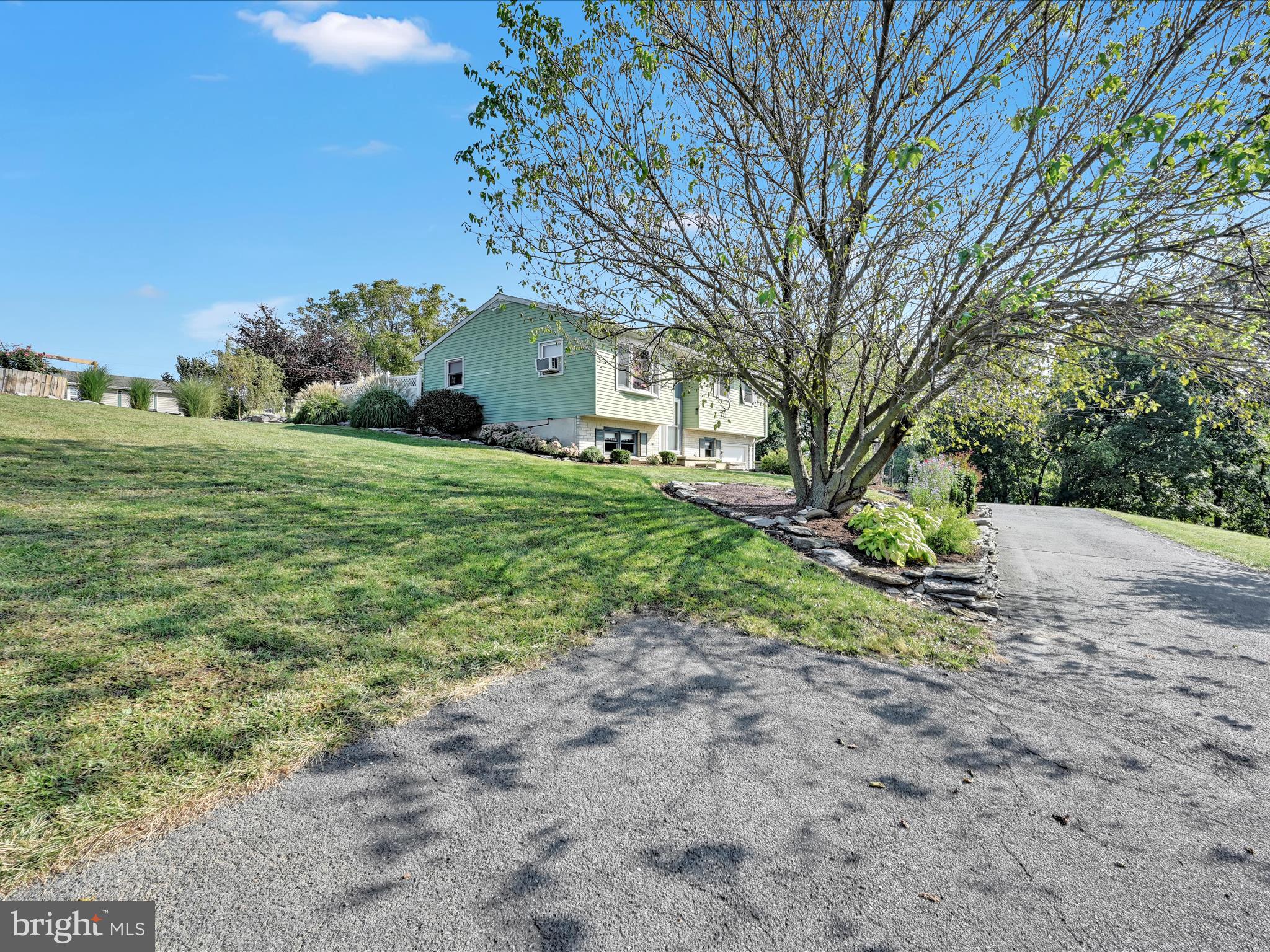 1009 TULPEHOCKEN ROAD