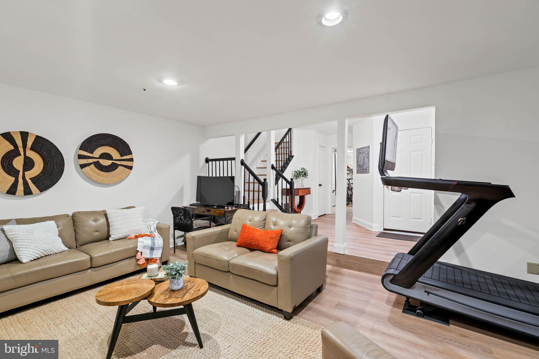 BELLS MILL SPRINGS - Residential Lease