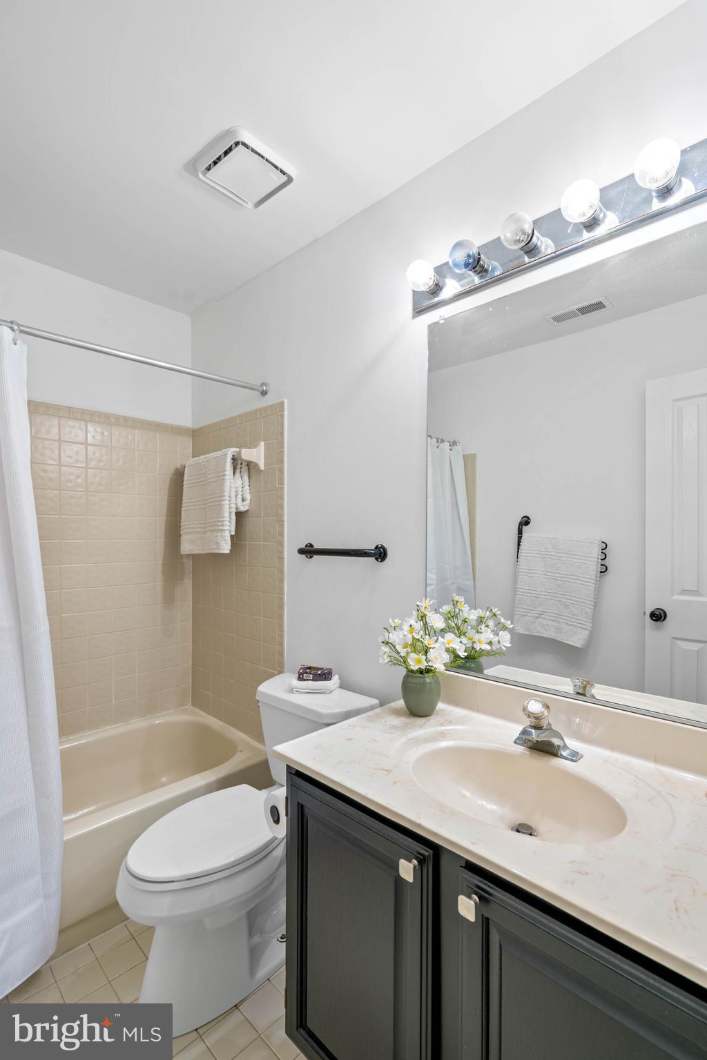 BELLS MILL SPRINGS - Residential Lease