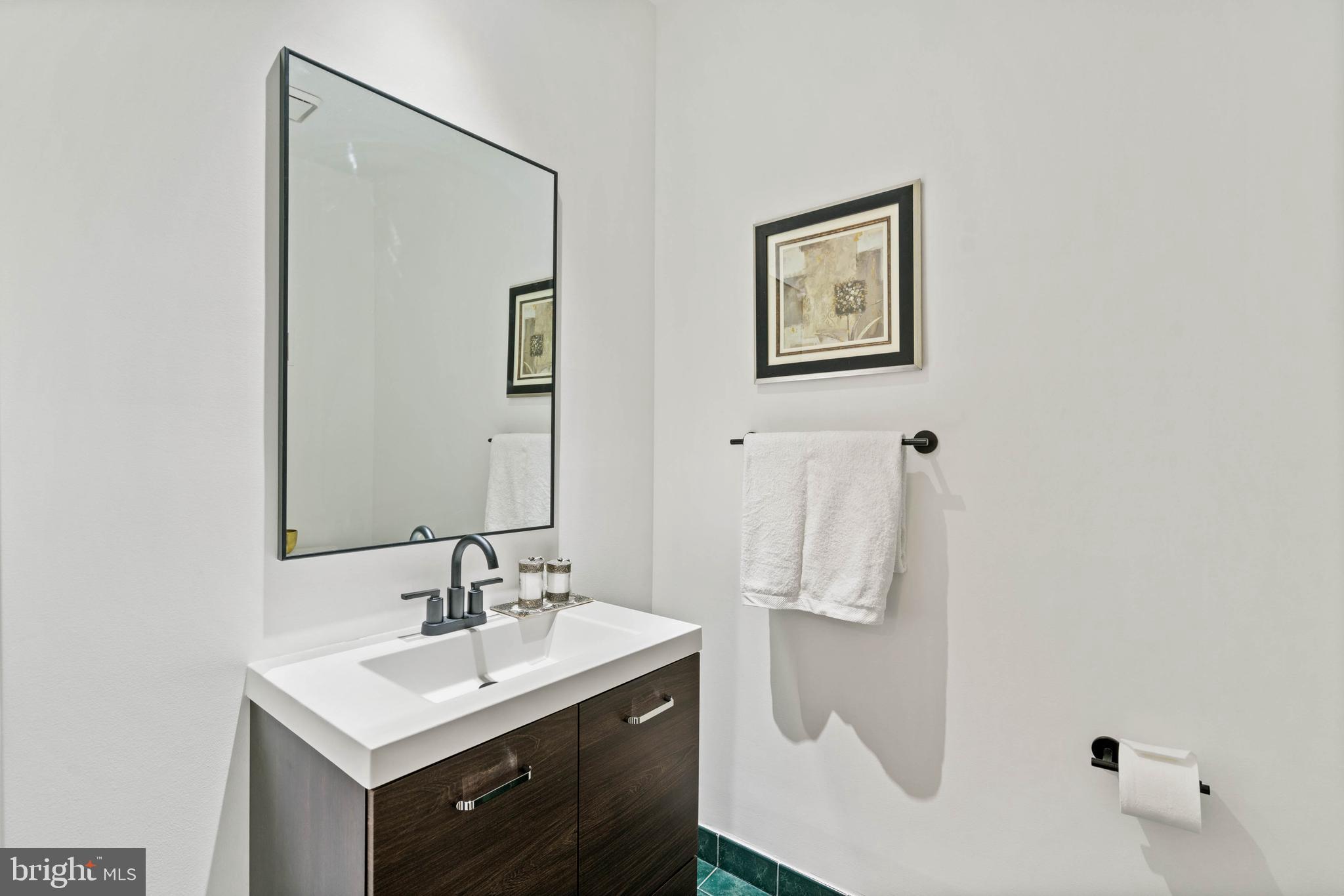 BELLS MILL SPRINGS - Residential Lease