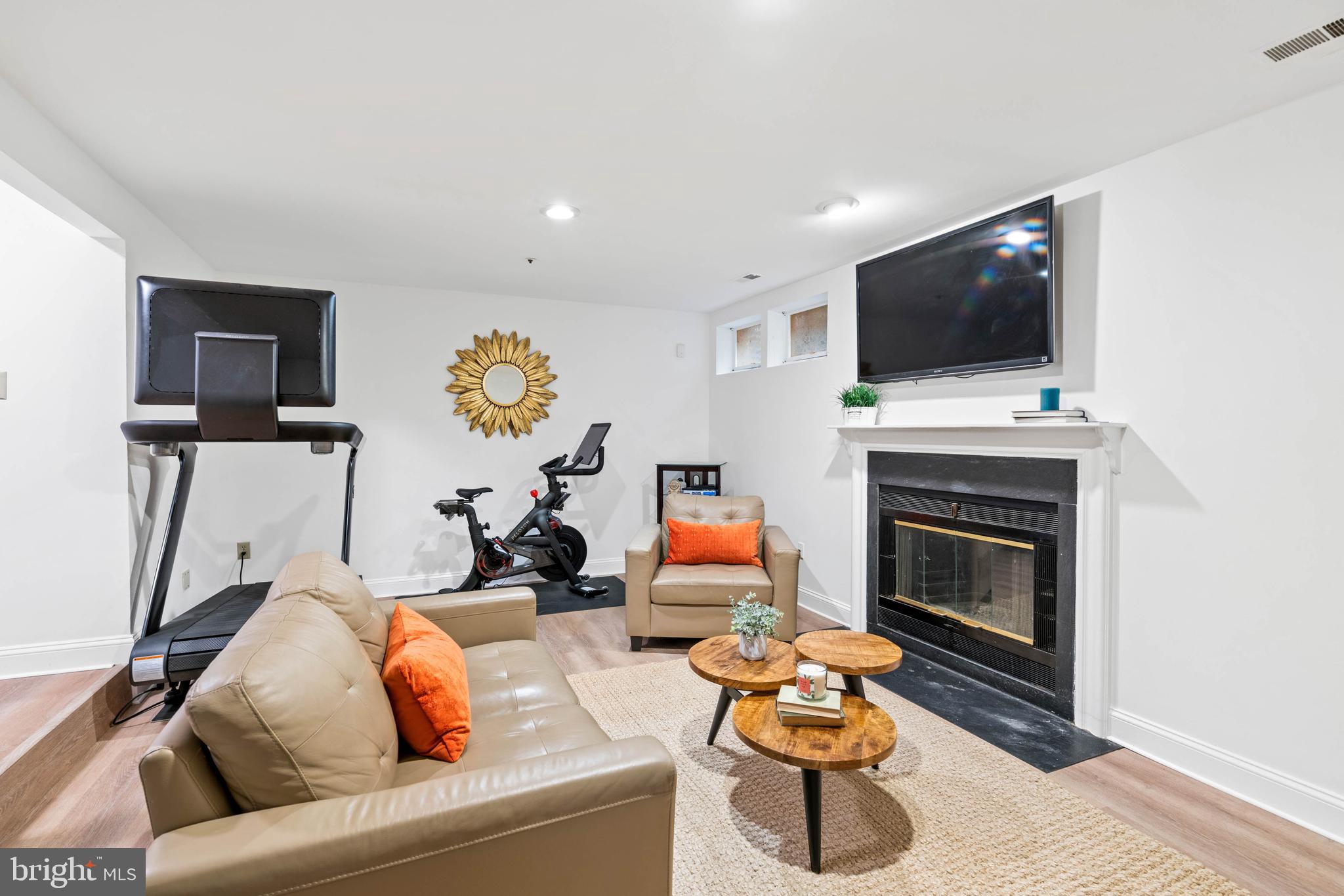 BELLS MILL SPRINGS - Residential Lease