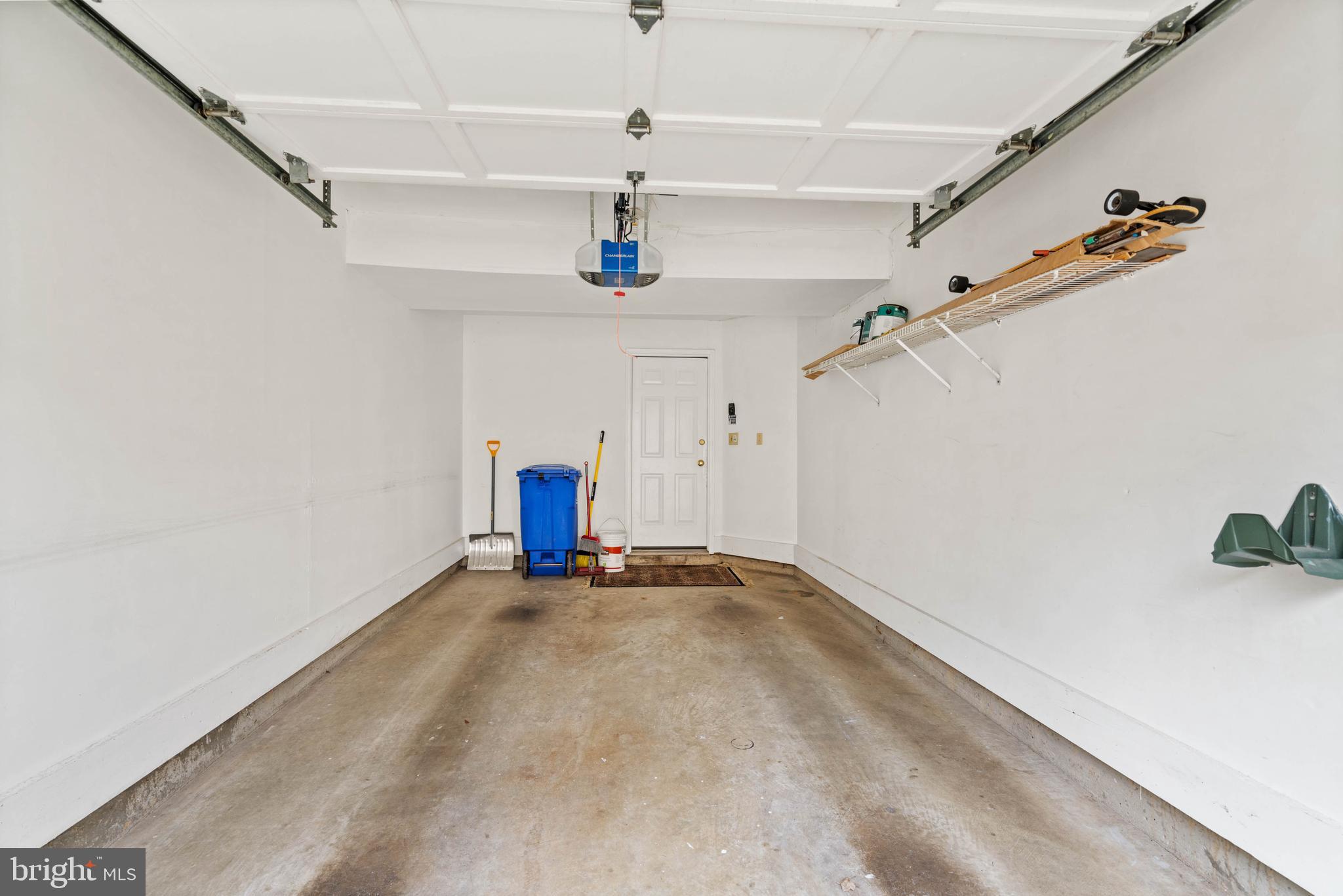 BELLS MILL SPRINGS - Residential Lease