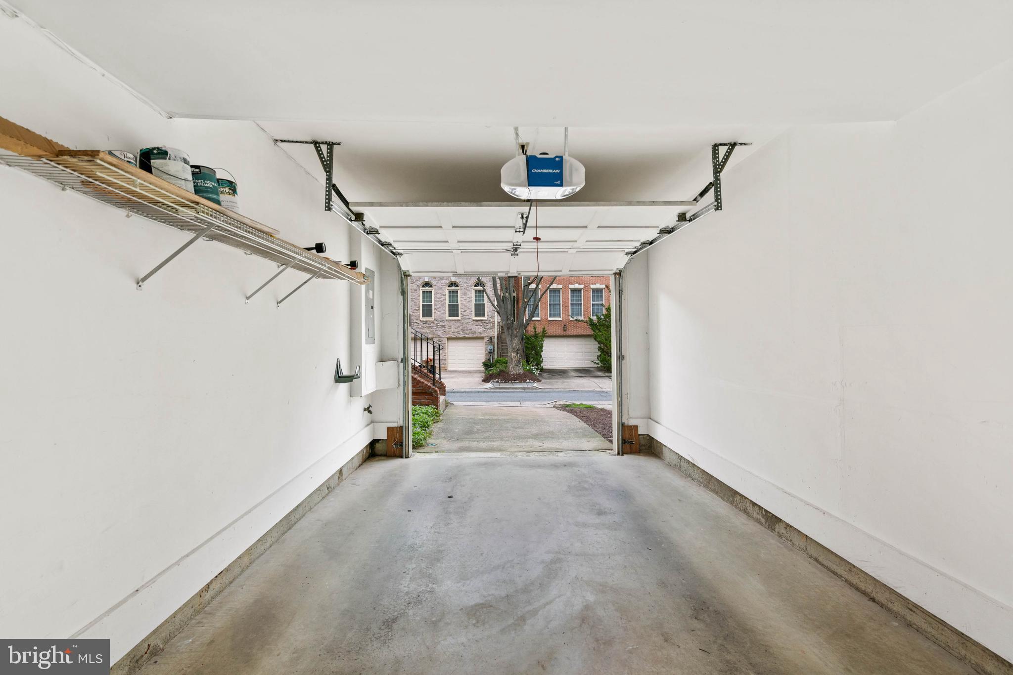 BELLS MILL SPRINGS - Residential Lease