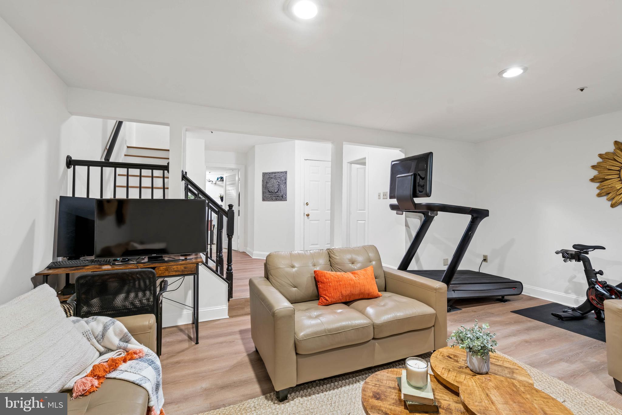 BELLS MILL SPRINGS - Residential Lease