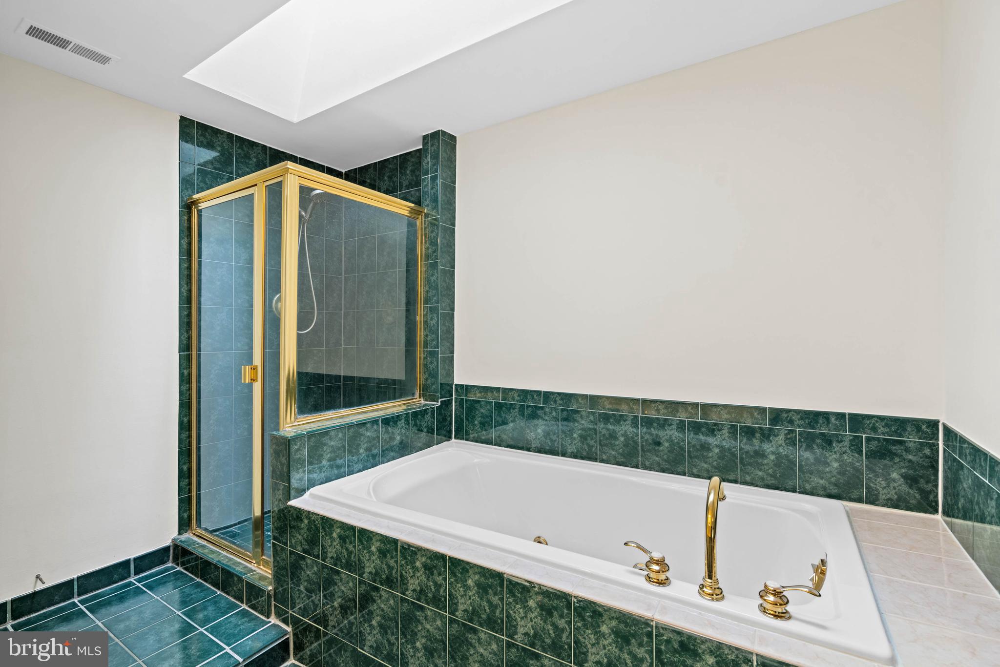 BELLS MILL SPRINGS - Residential Lease