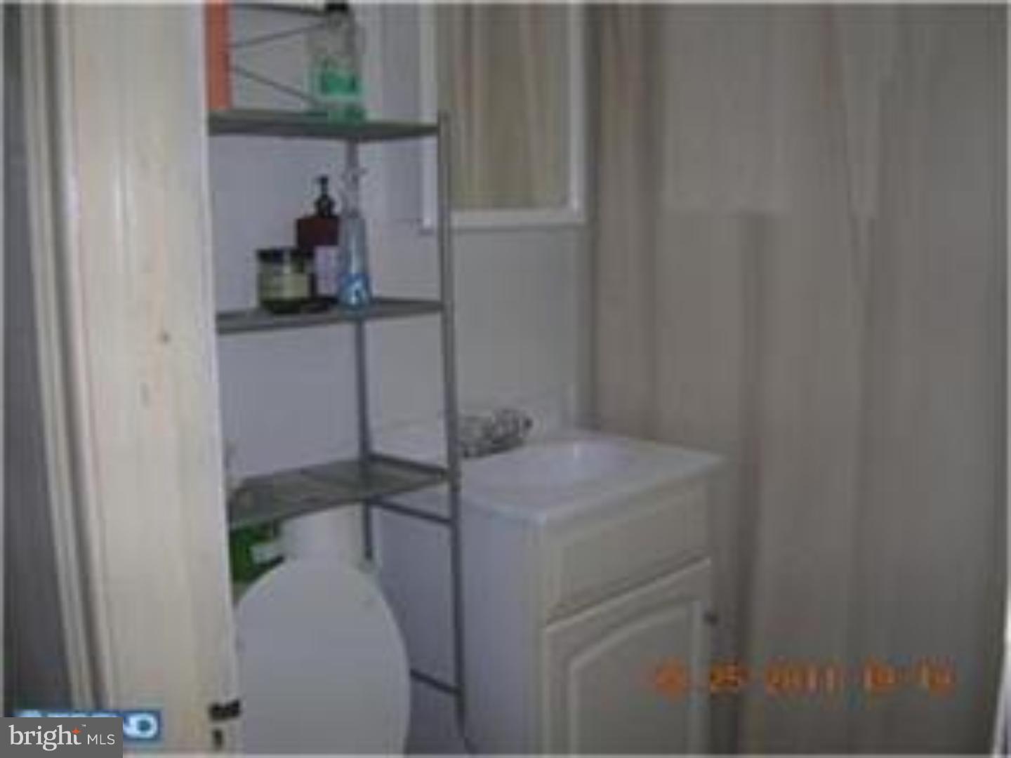 MAYFAIR - Residential Lease