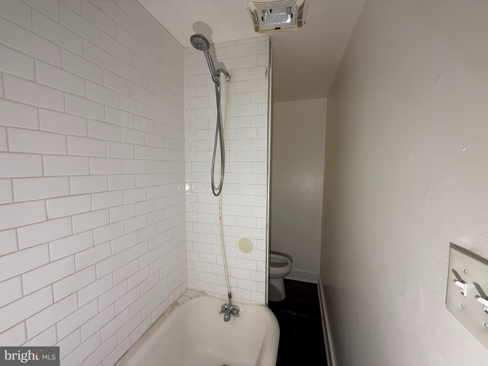 SANDTOWN-WINCHESTER - Residential