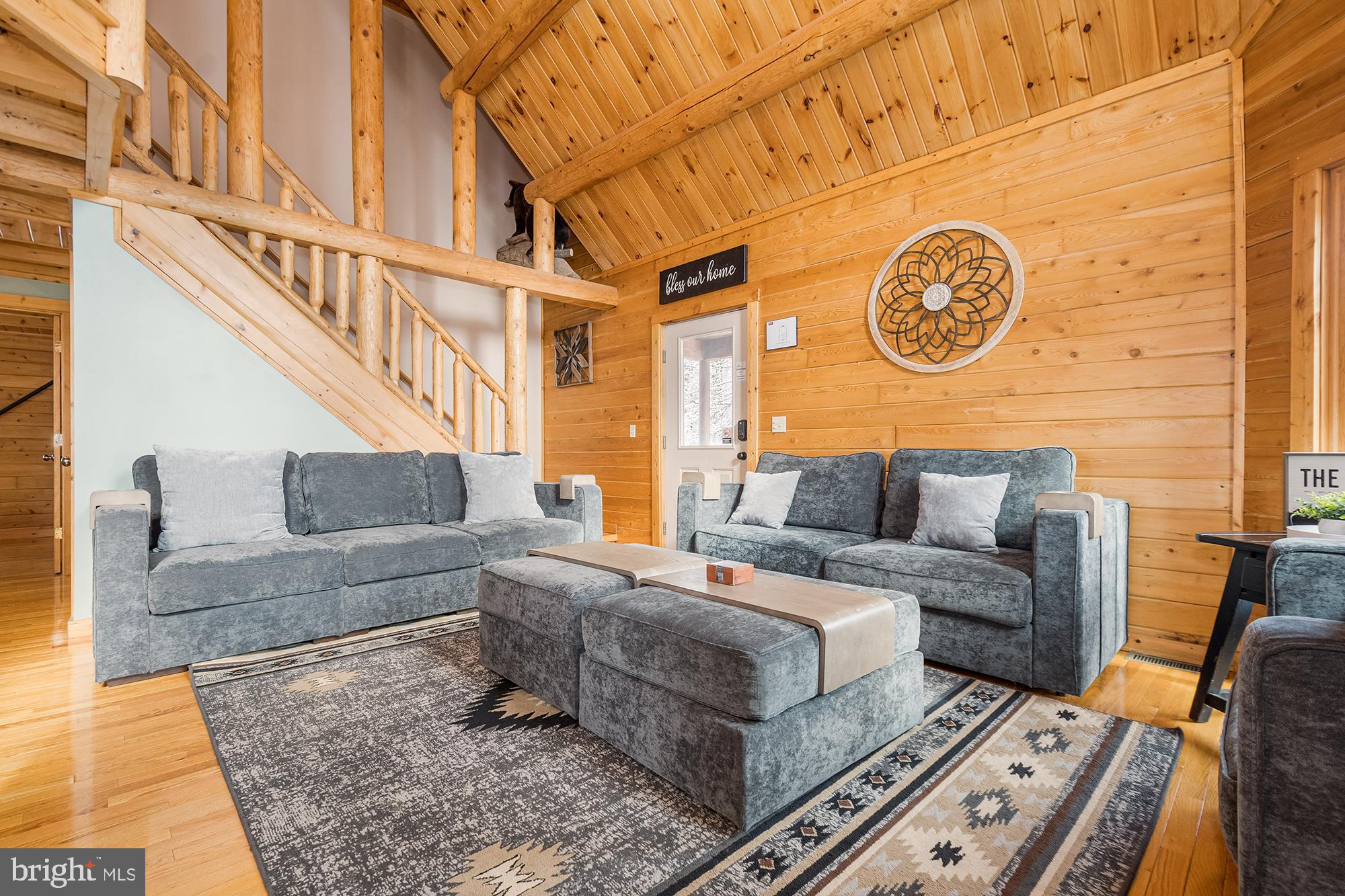 LAKEWOOD VILLAGE - Residential