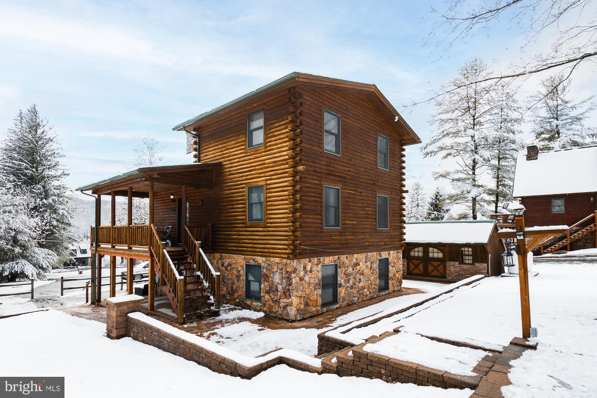 LAKEWOOD VILLAGE - Residential