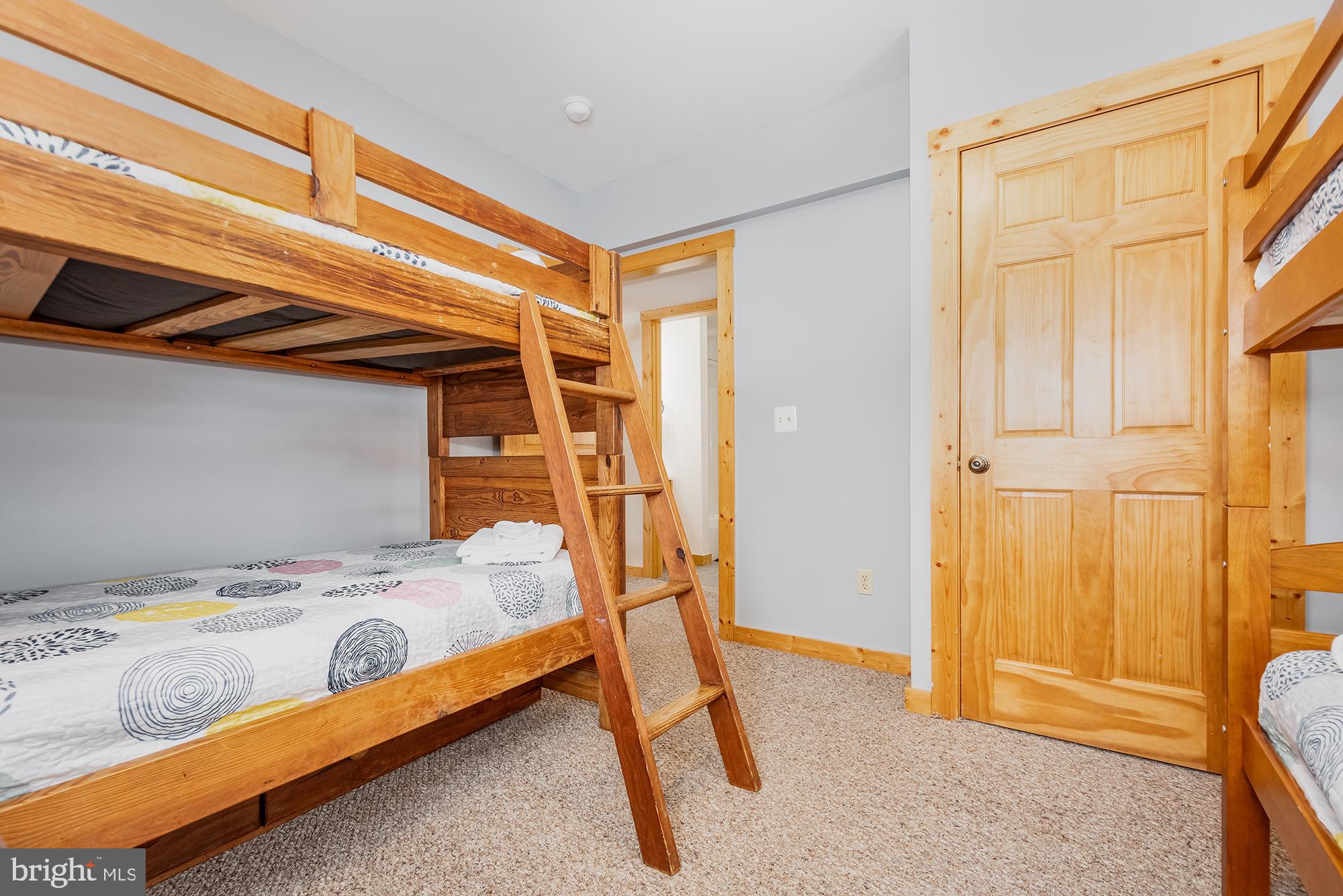 LAKEWOOD VILLAGE - Residential