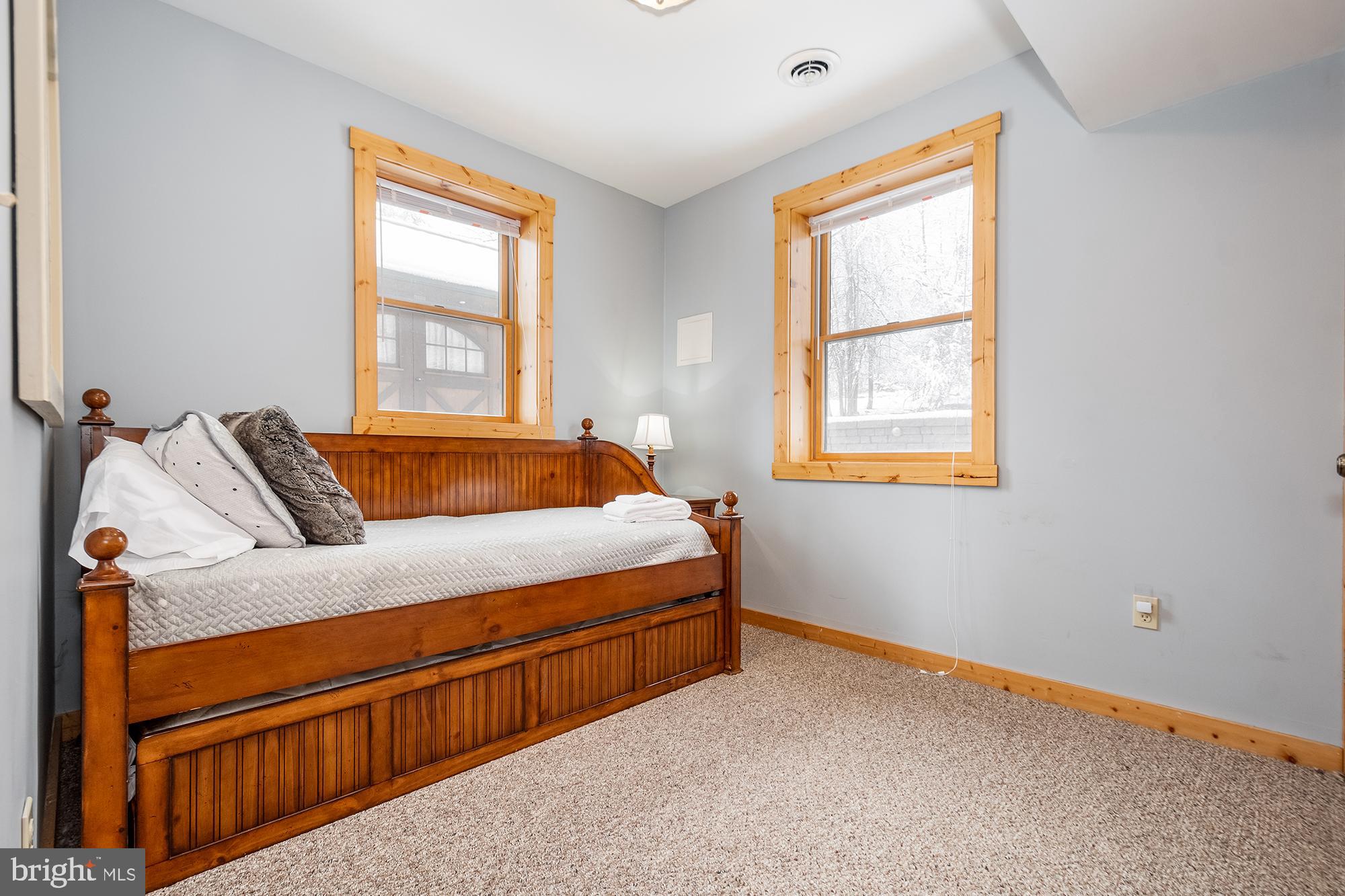 LAKEWOOD VILLAGE - Residential