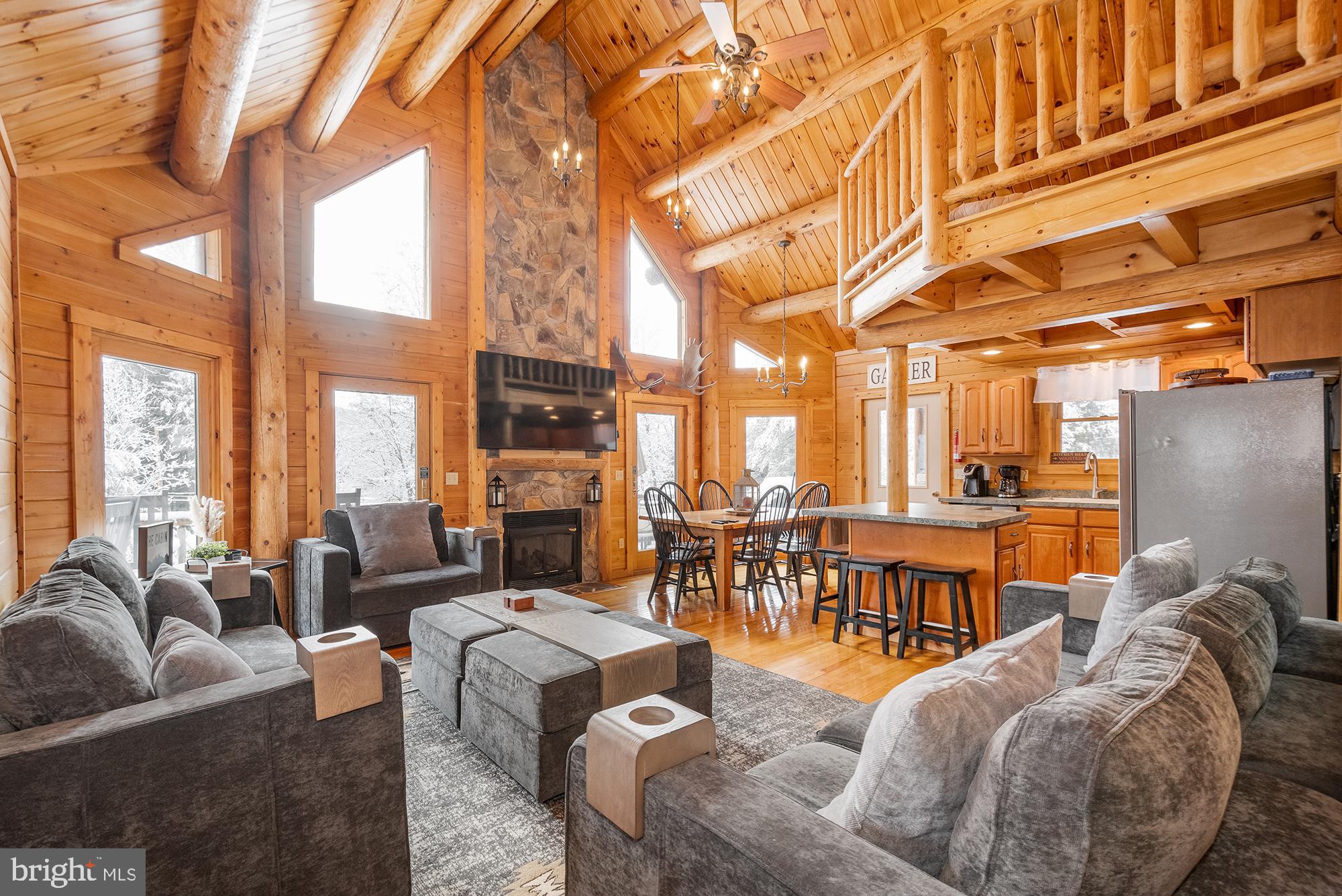 LAKEWOOD VILLAGE - Residential