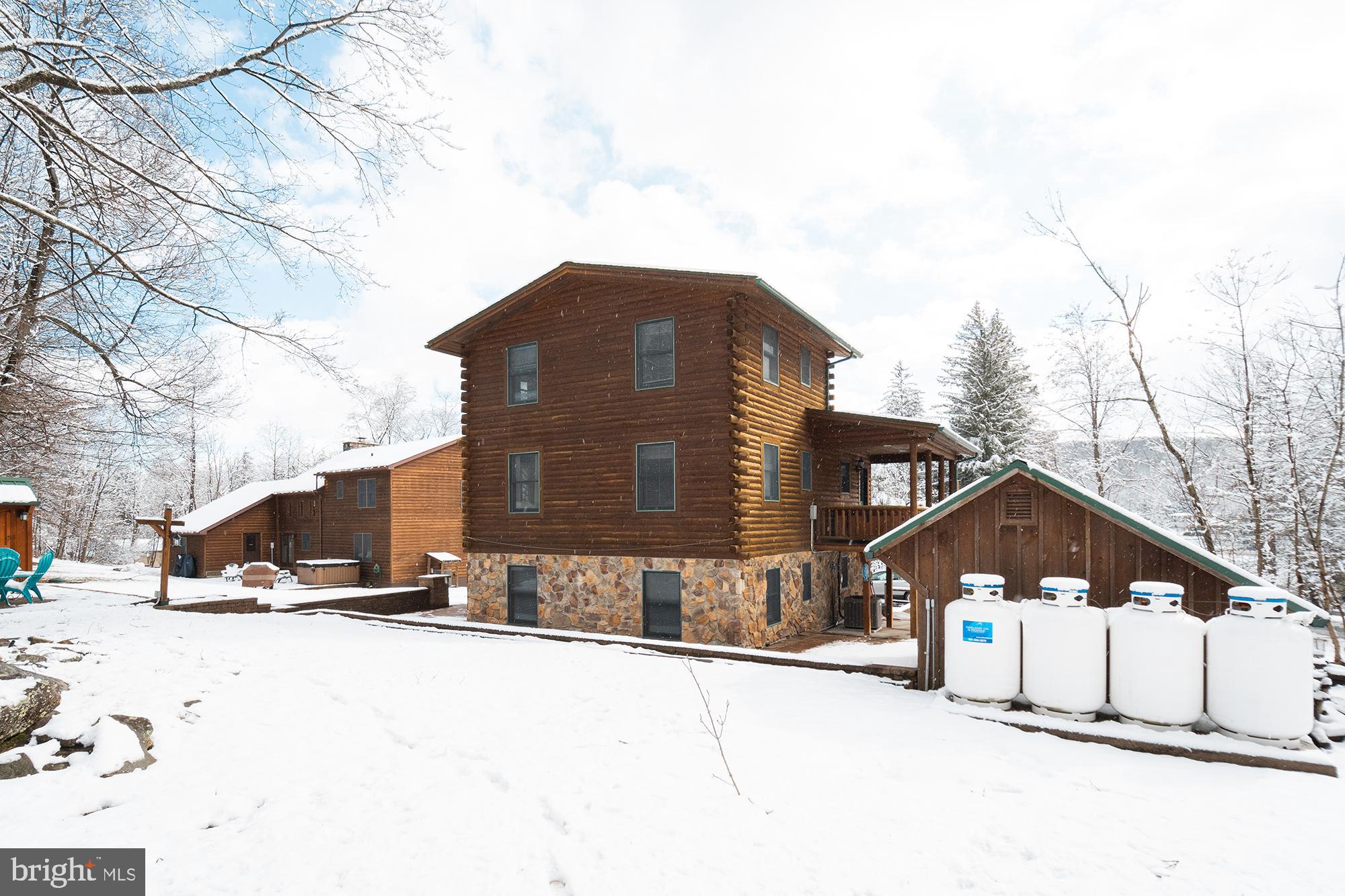 LAKEWOOD VILLAGE - Residential