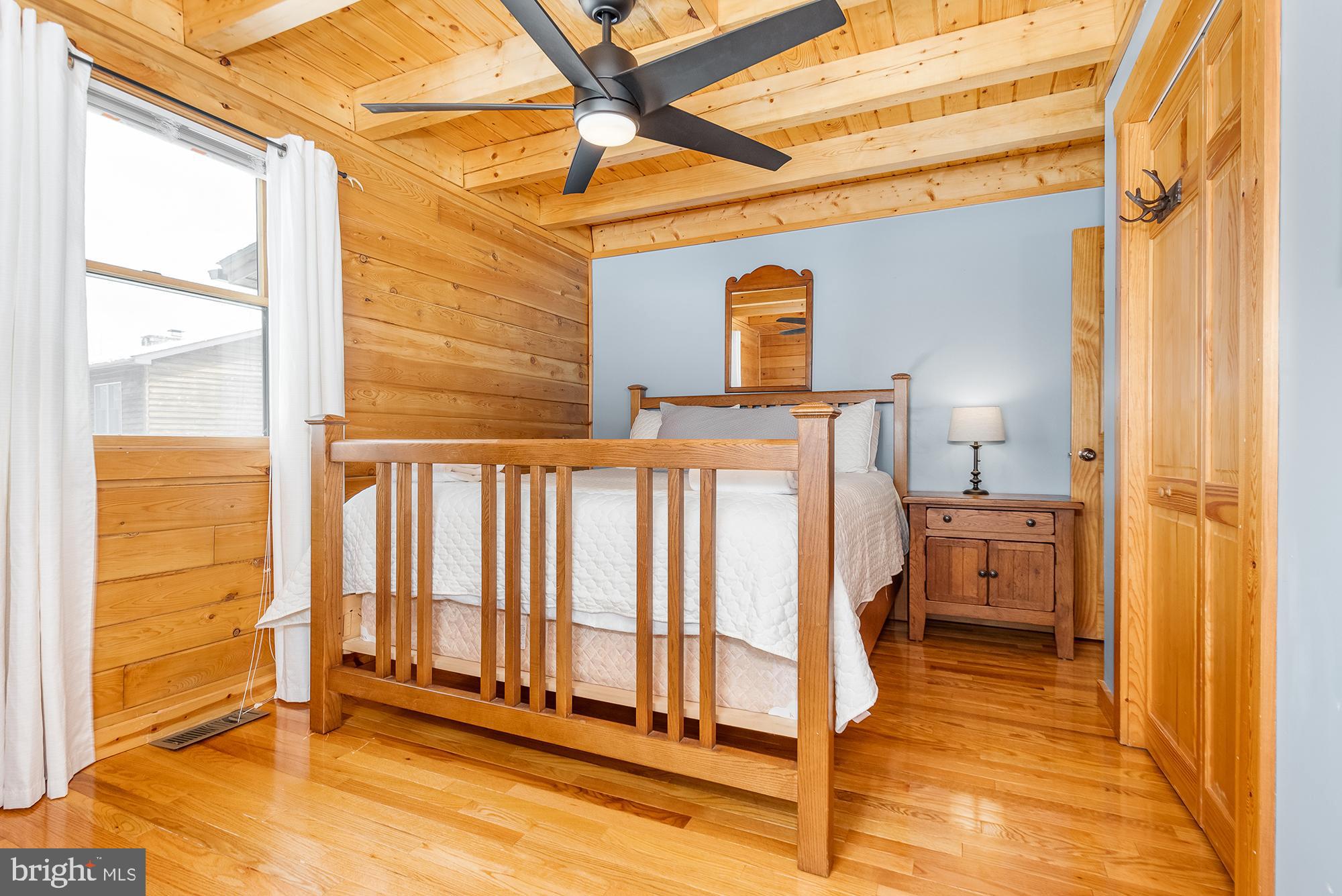 LAKEWOOD VILLAGE - Residential