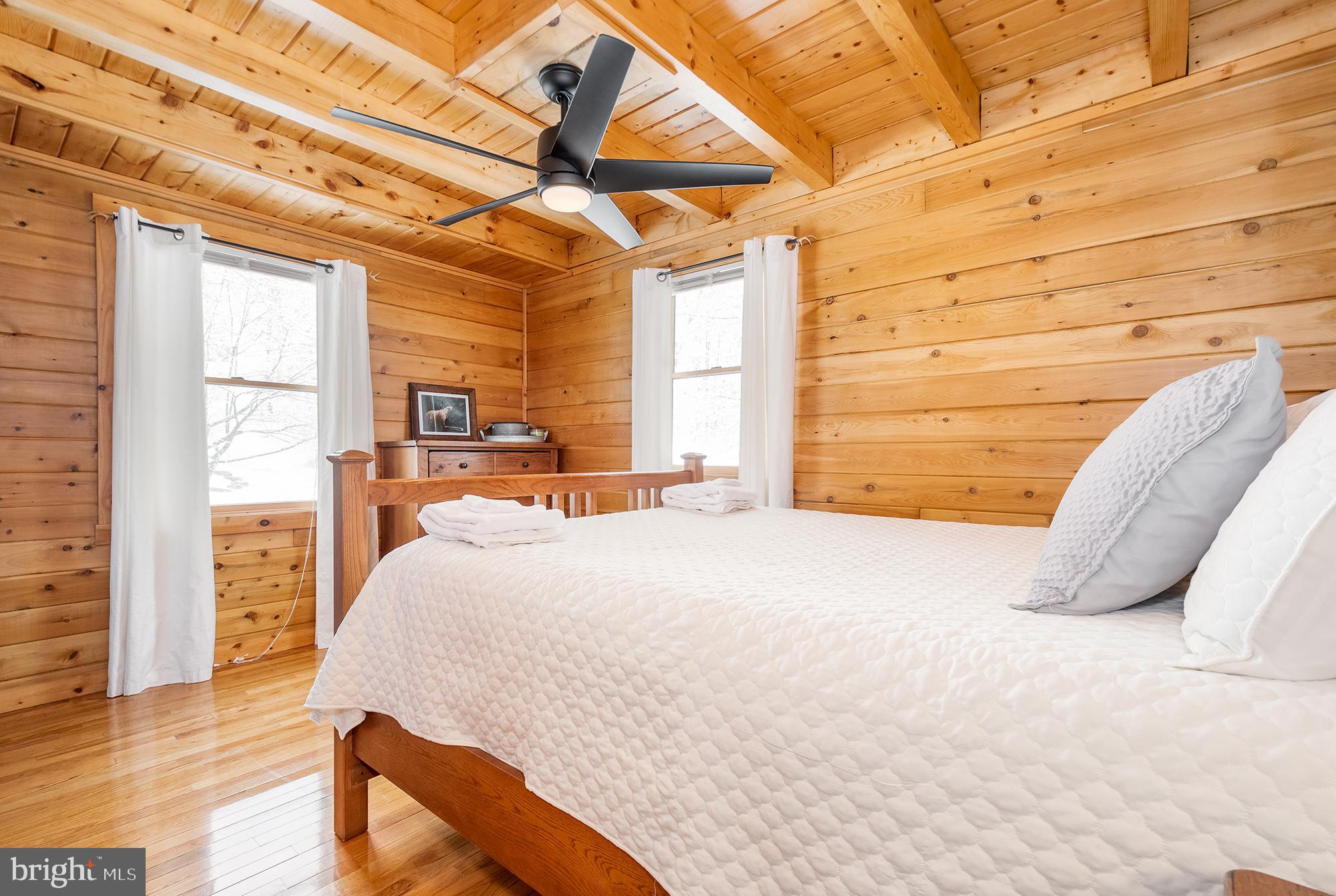 LAKEWOOD VILLAGE - Residential