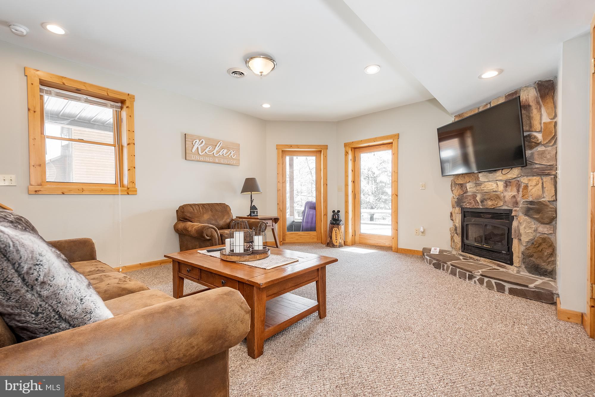 LAKEWOOD VILLAGE - Residential