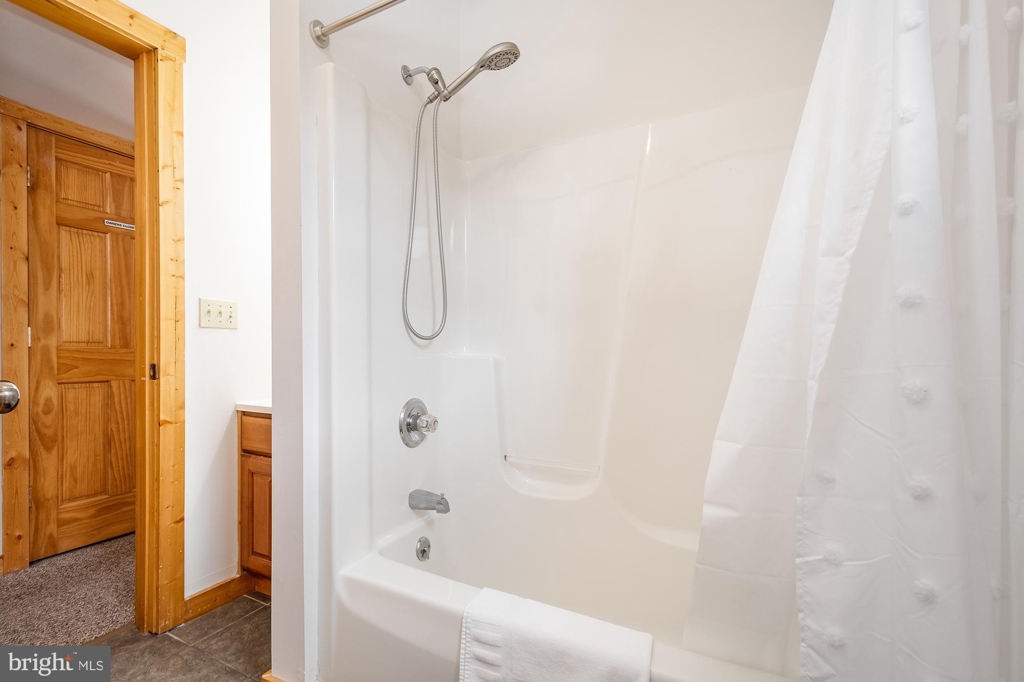 LAKEWOOD VILLAGE - Residential