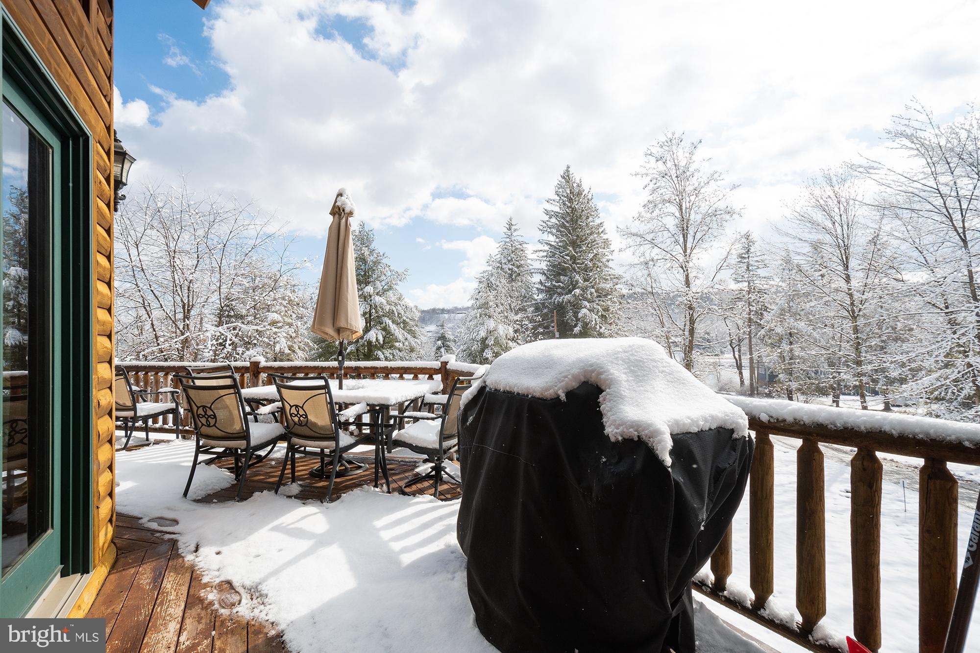 LAKEWOOD VILLAGE - Residential