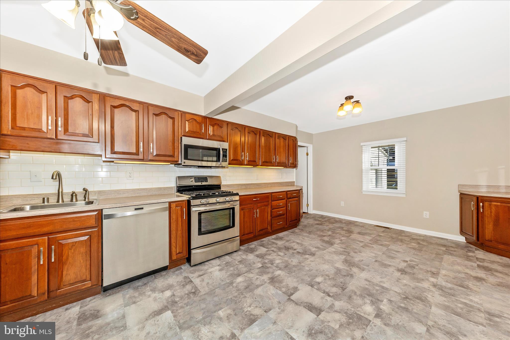 VIERS MILL VILLAGE - Residential