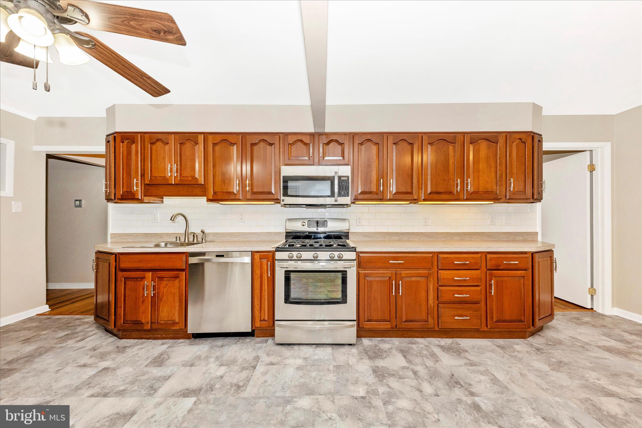 VIERS MILL VILLAGE - Residential