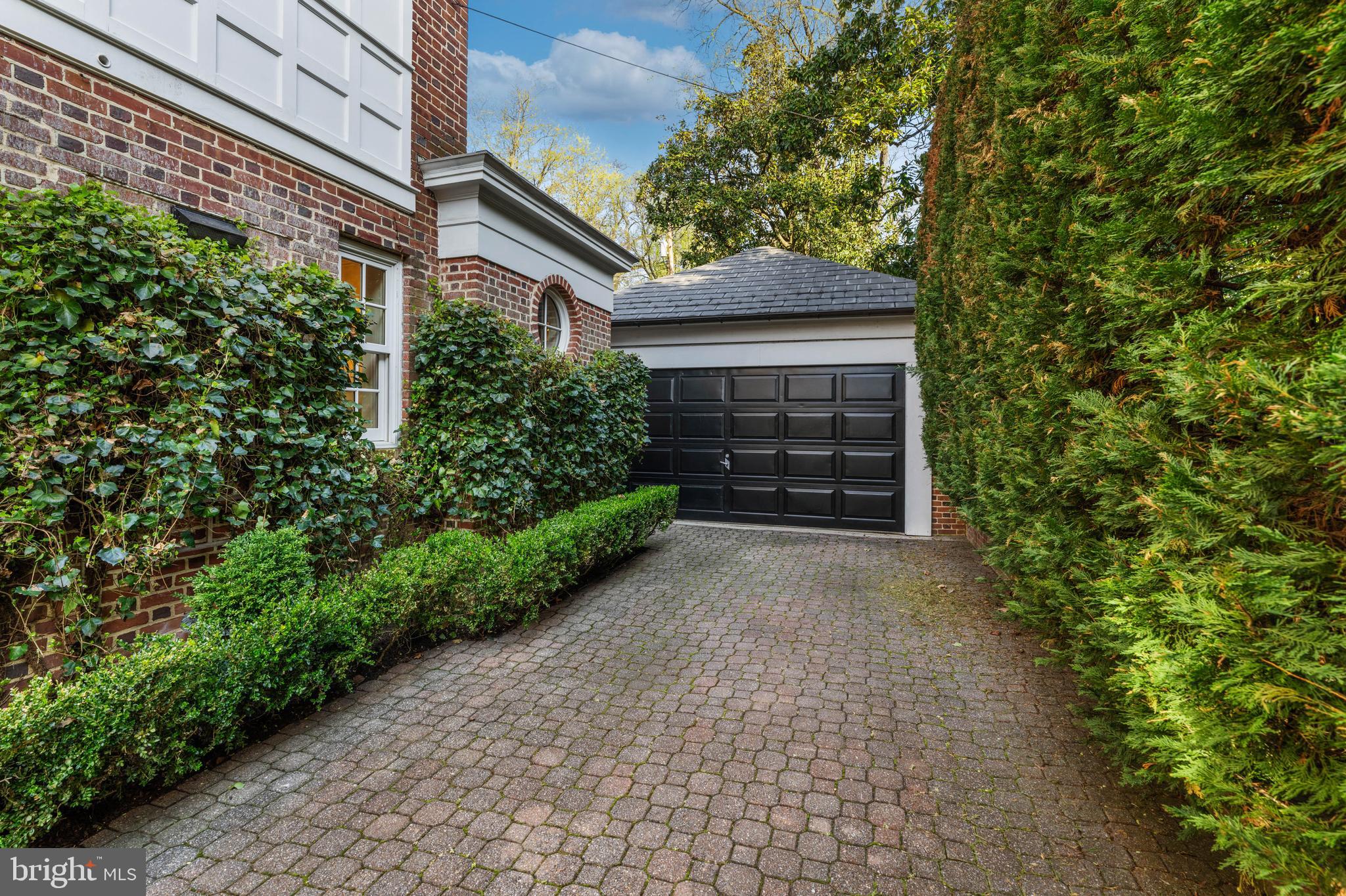 GUILFORD - Residential