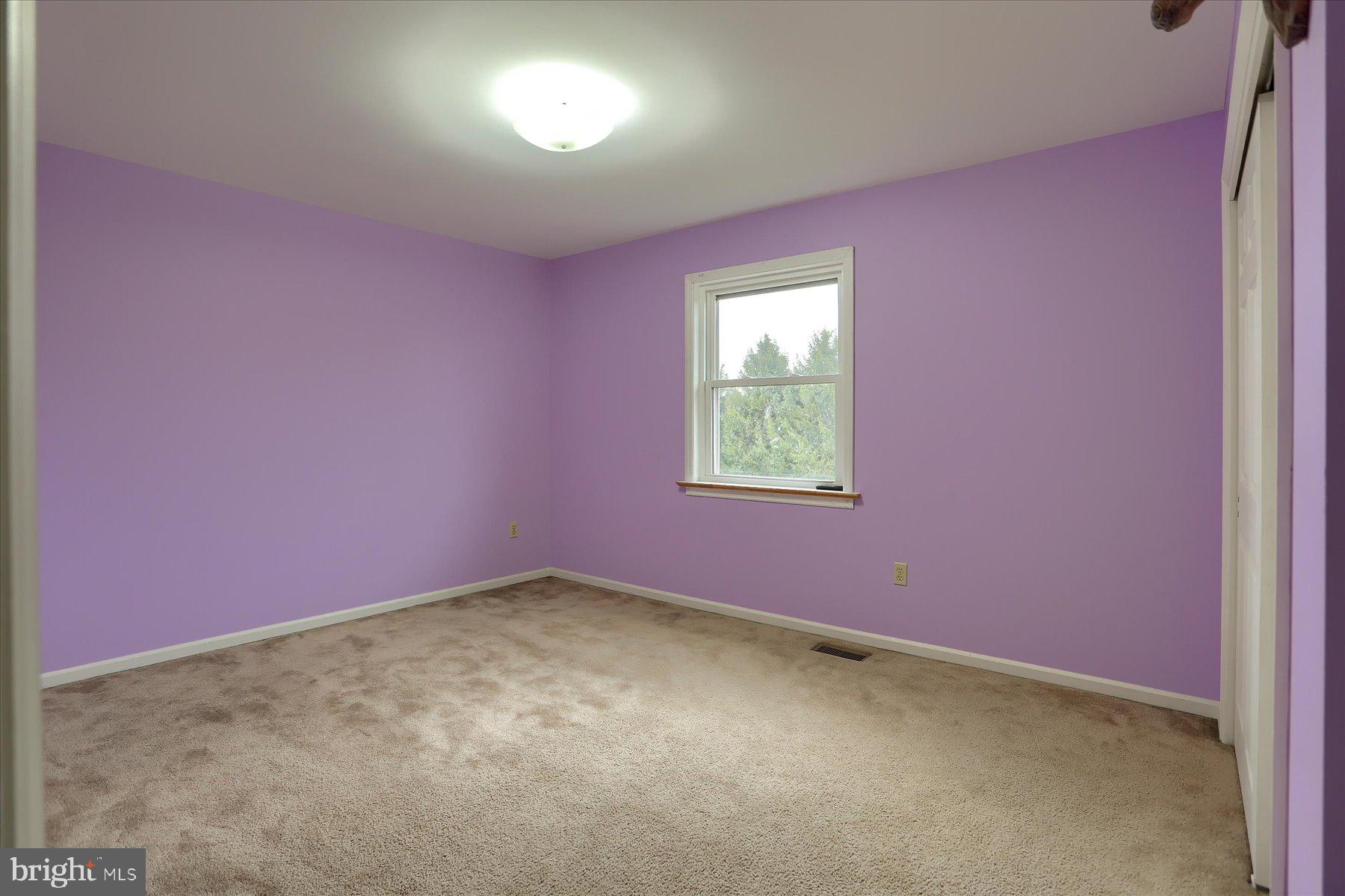 MOUNTAIN VIEW ESTATE - Residential