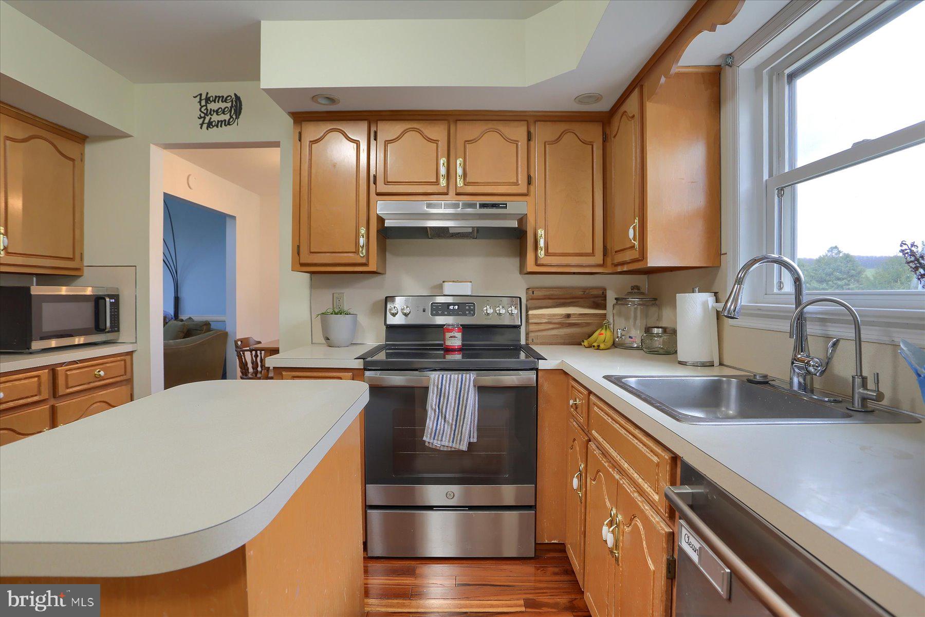 MOUNTAIN VIEW ESTATE - Residential