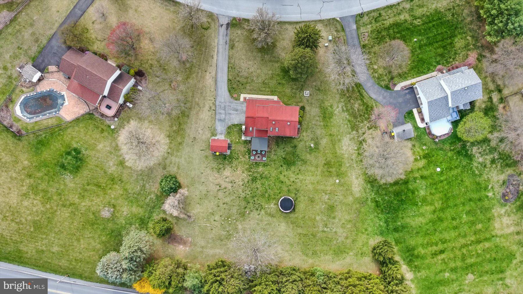 MOUNTAIN VIEW ESTATE - Residential