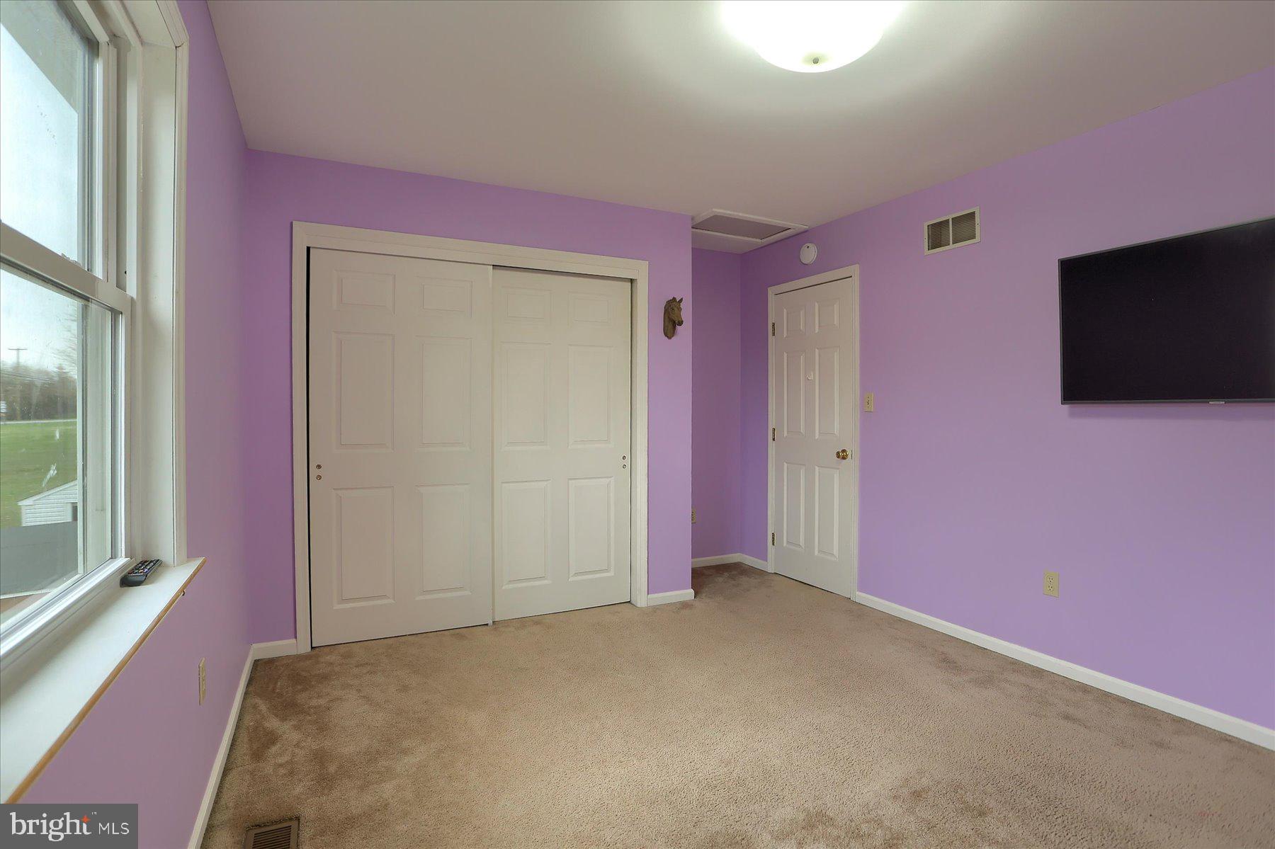 MOUNTAIN VIEW ESTATE - Residential