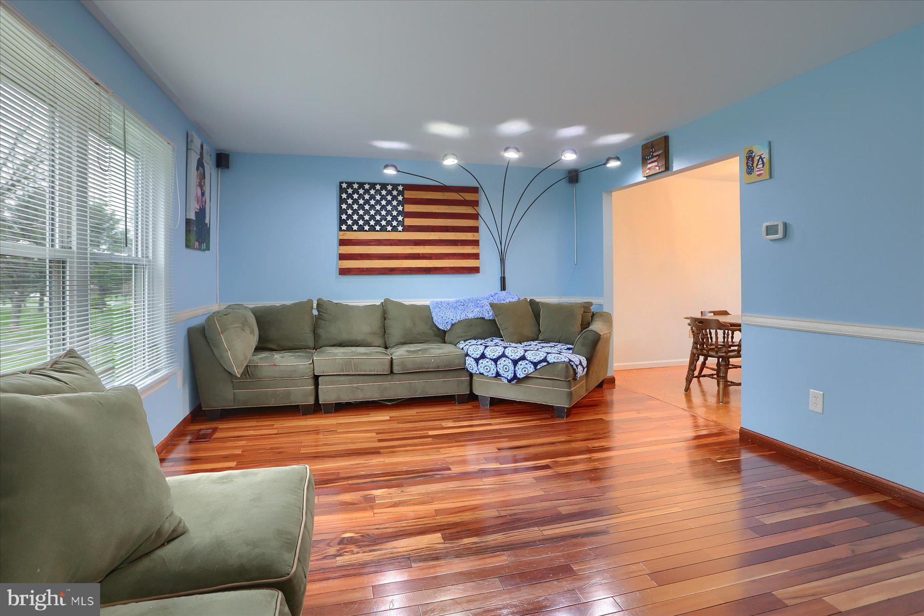 MOUNTAIN VIEW ESTATE - Residential